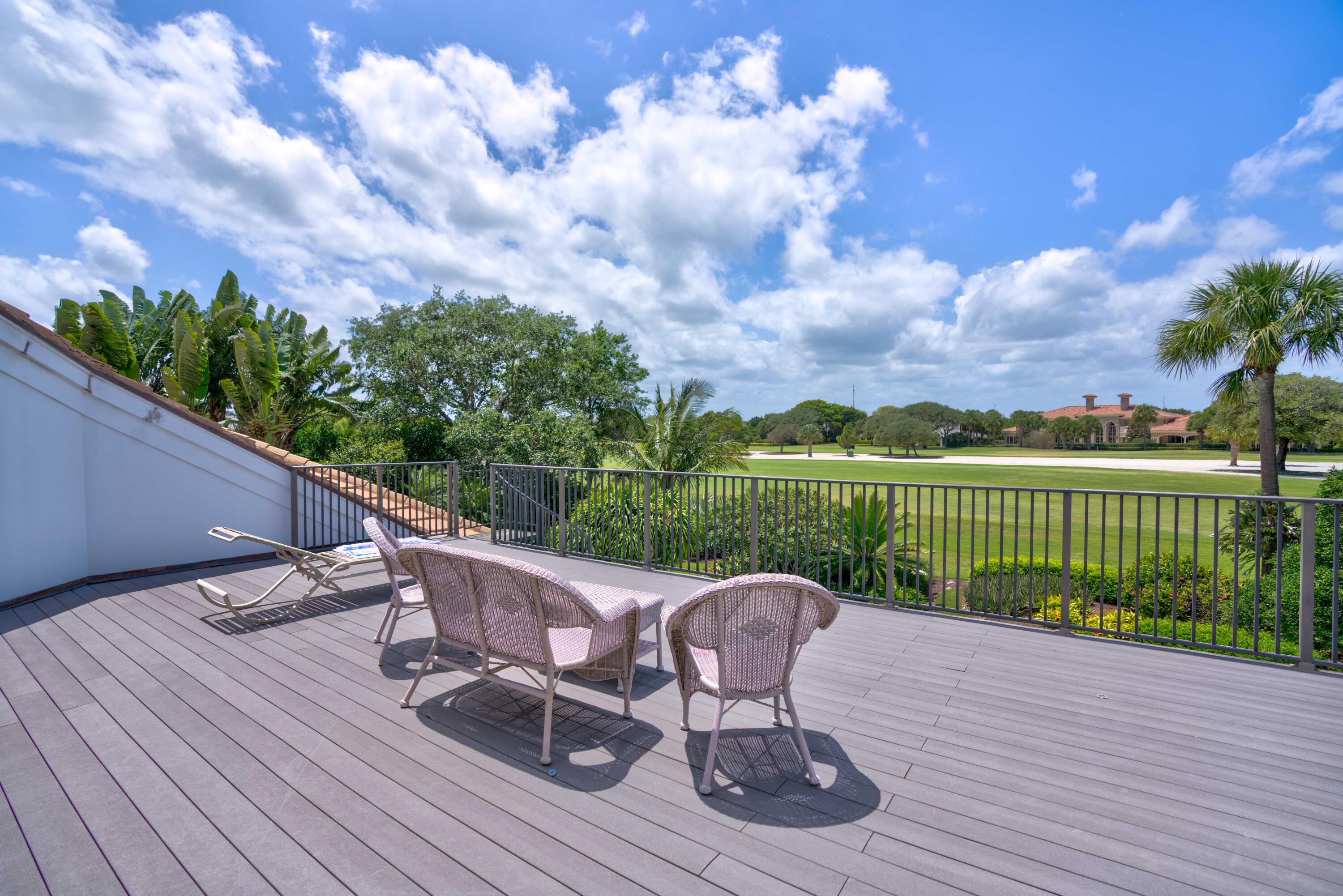 JUPITER HILLS VILLAGE PHA - Residential