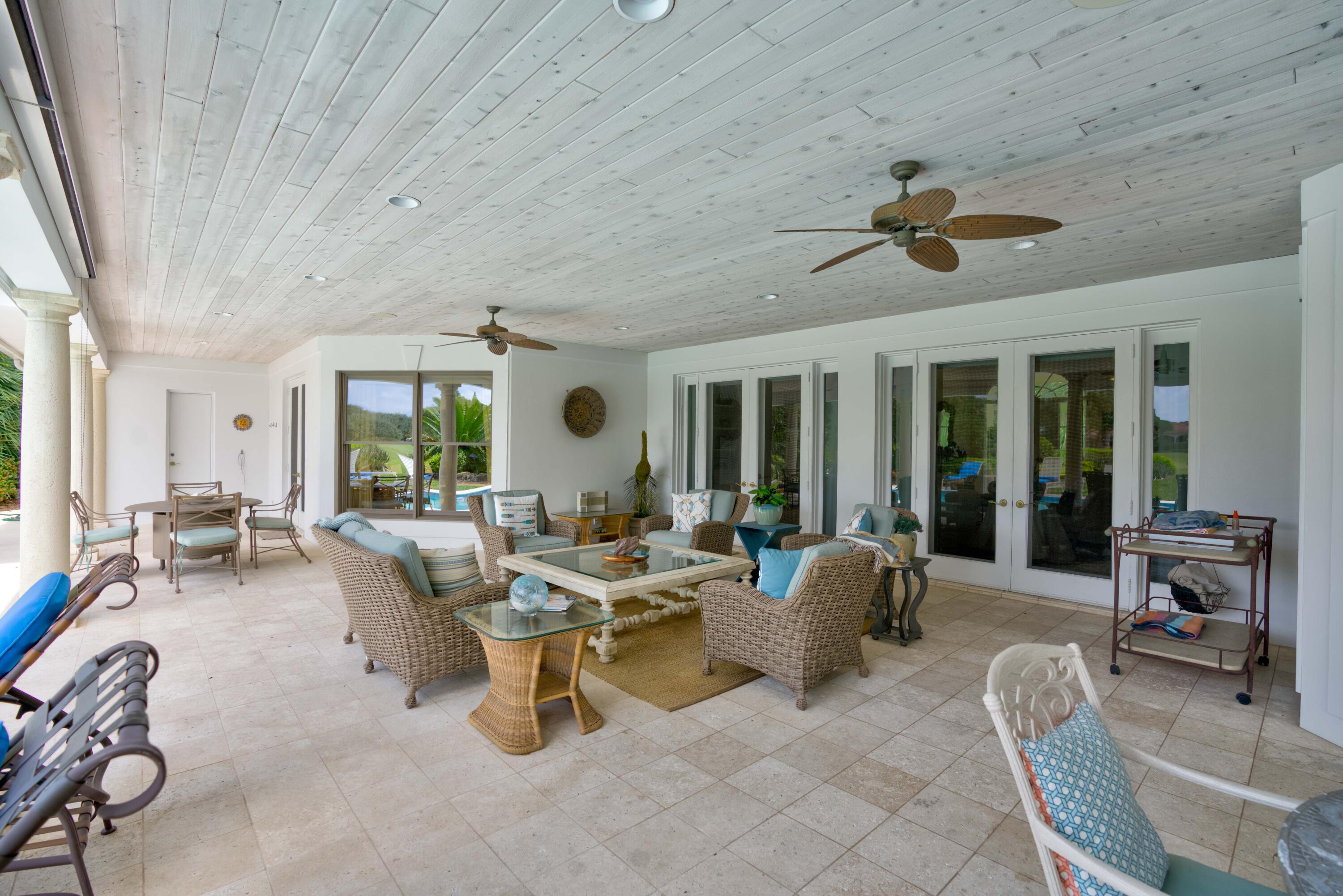 JUPITER HILLS VILLAGE PHA - Residential