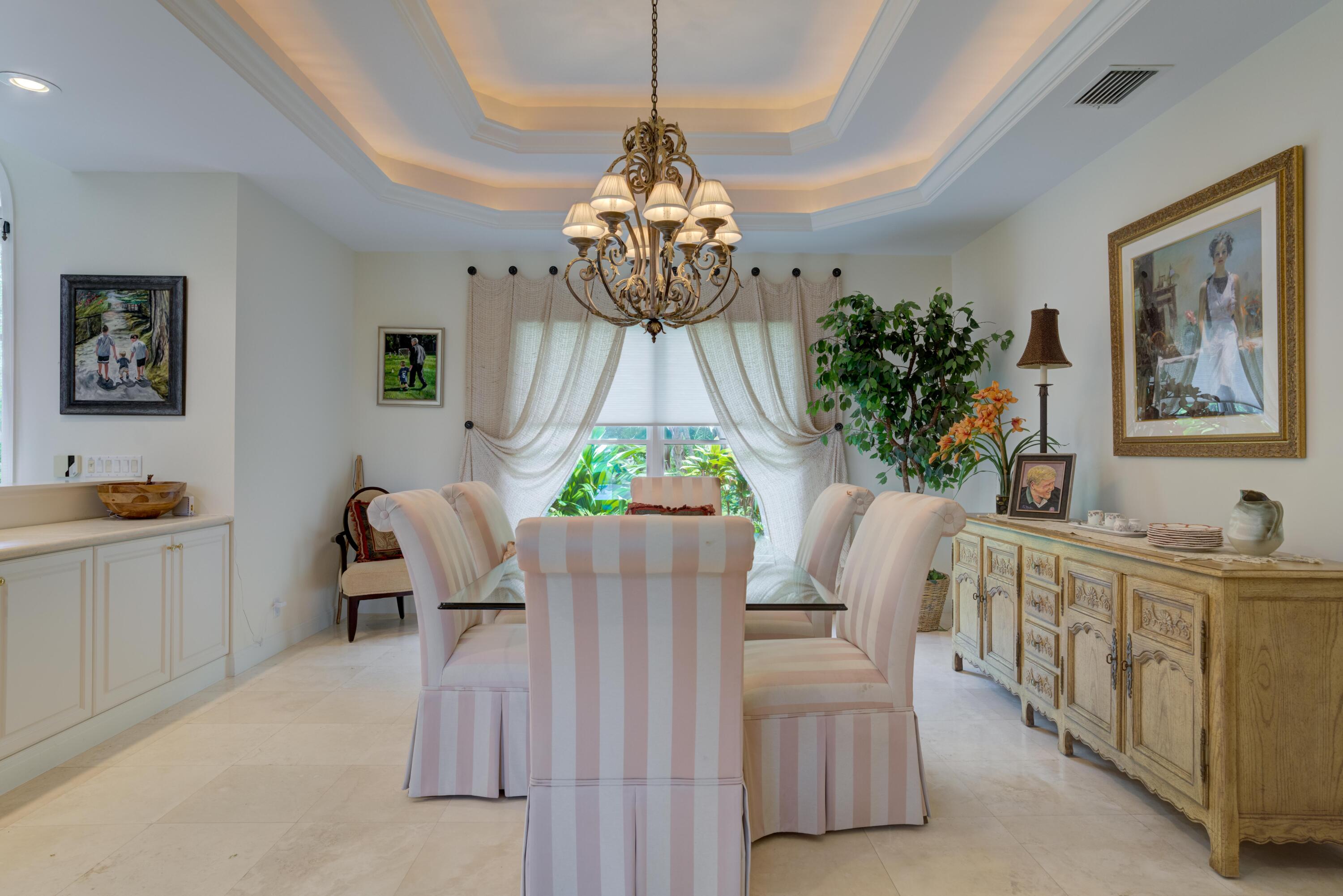 JUPITER HILLS VILLAGE PHA - Residential