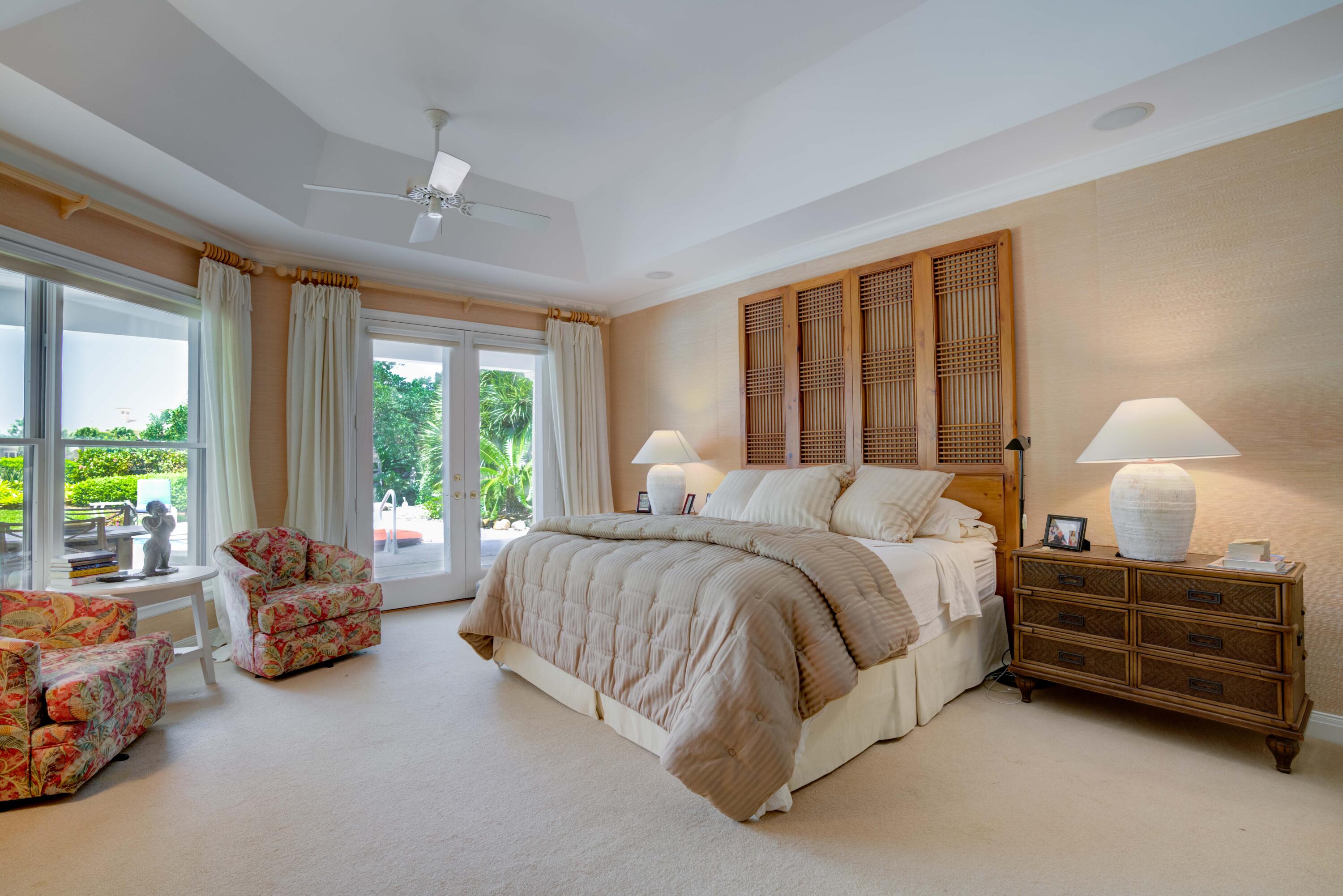 JUPITER HILLS VILLAGE PHA - Residential