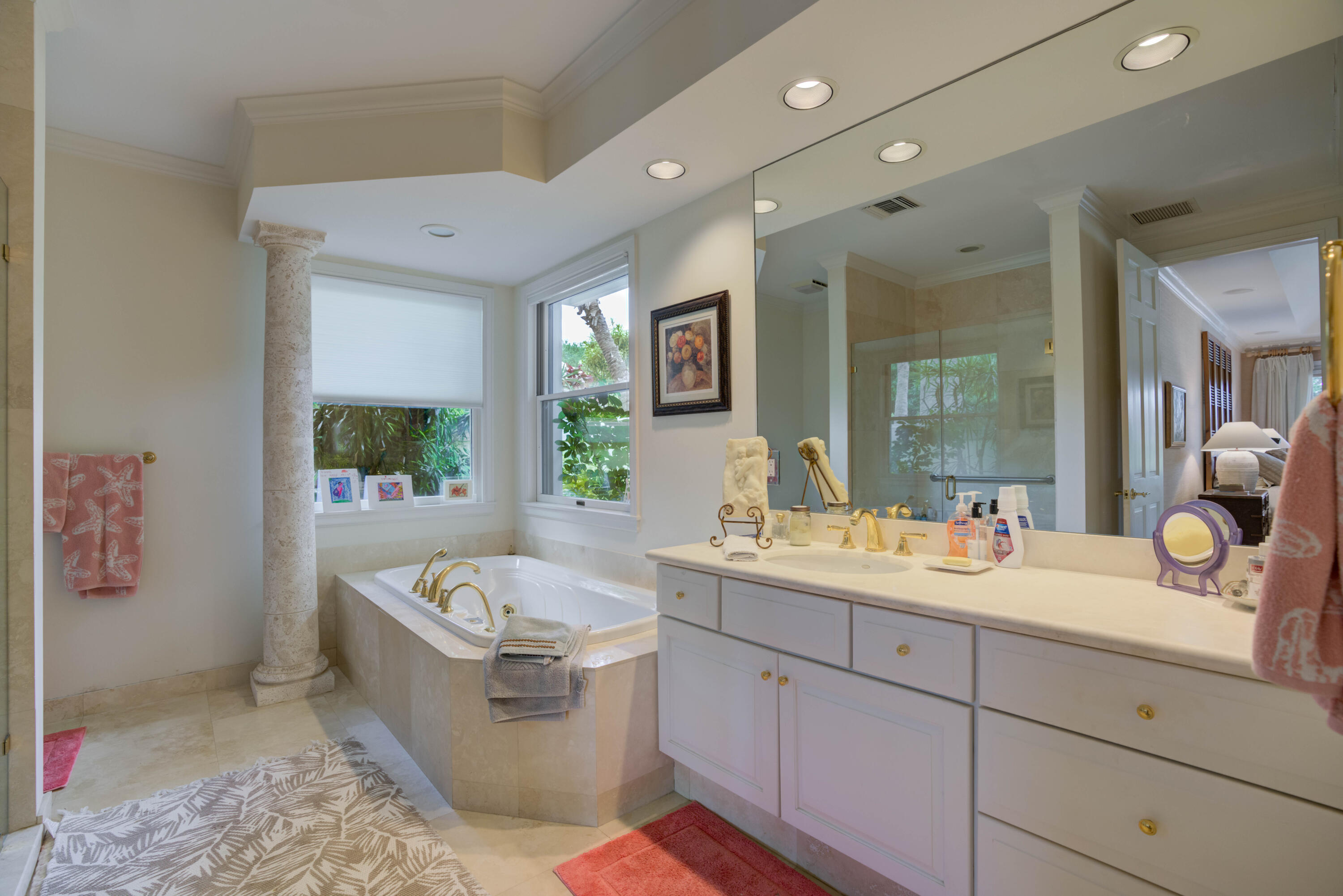 JUPITER HILLS VILLAGE PHA - Residential