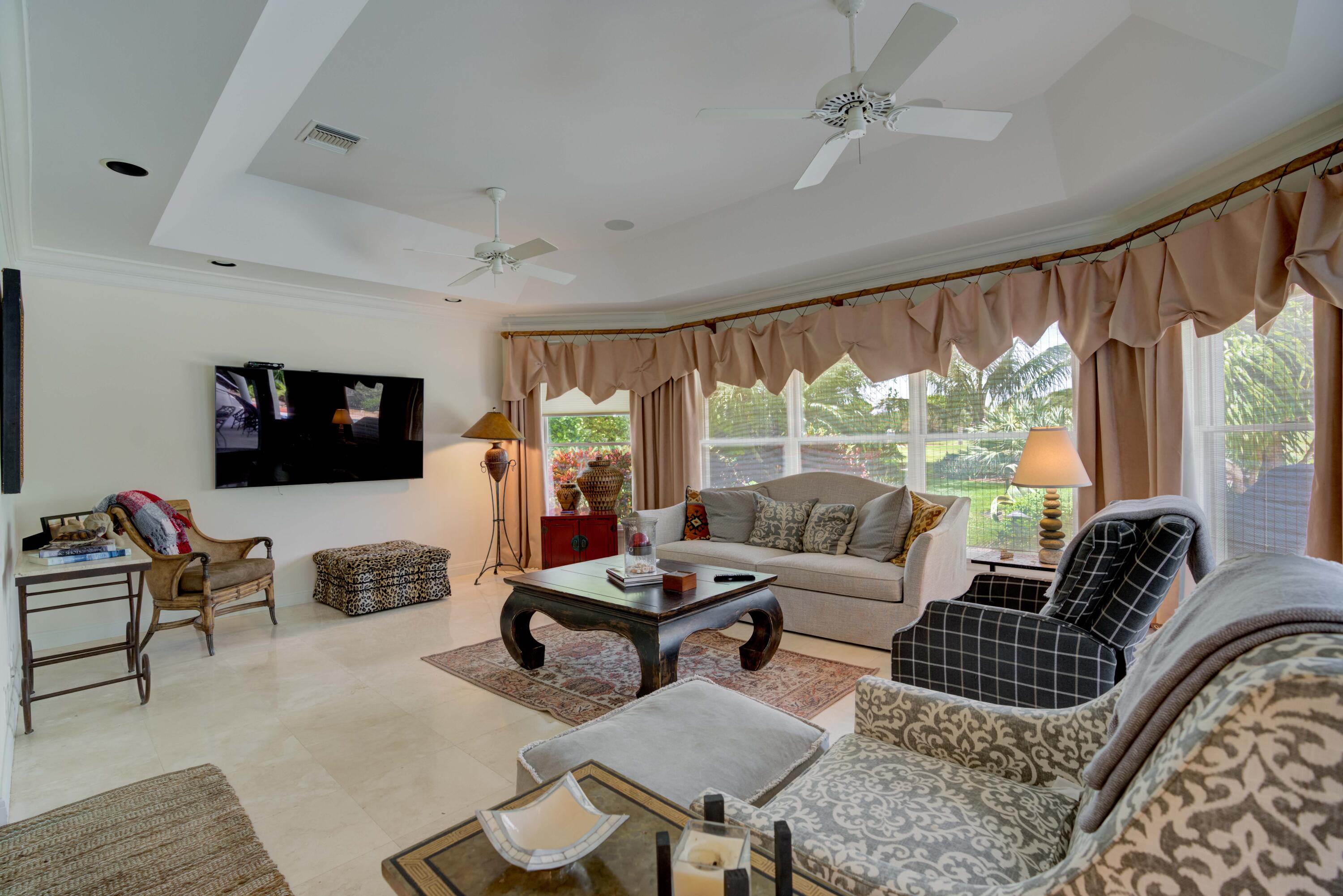 JUPITER HILLS VILLAGE PHA - Residential