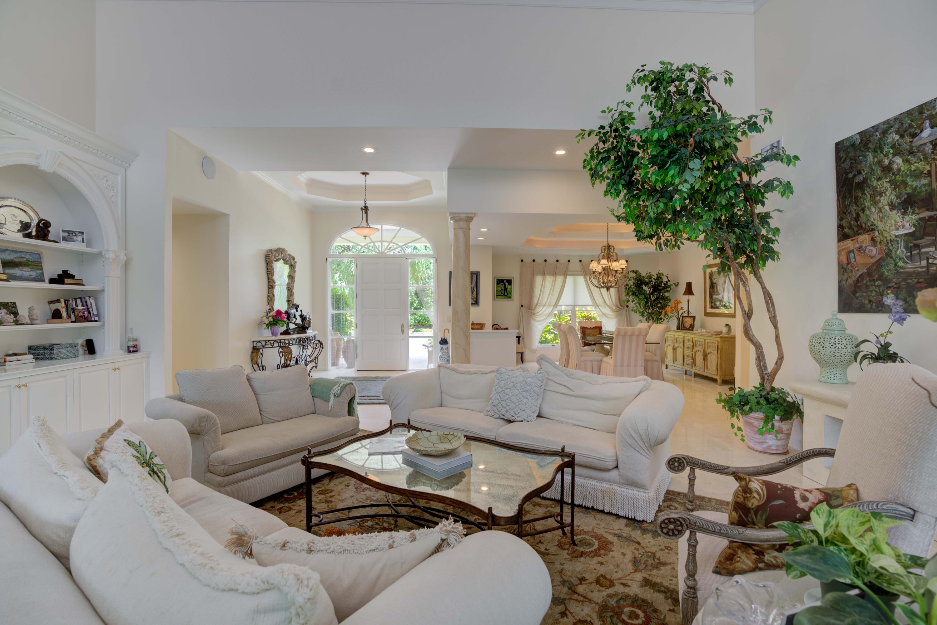 JUPITER HILLS VILLAGE PHA - Residential