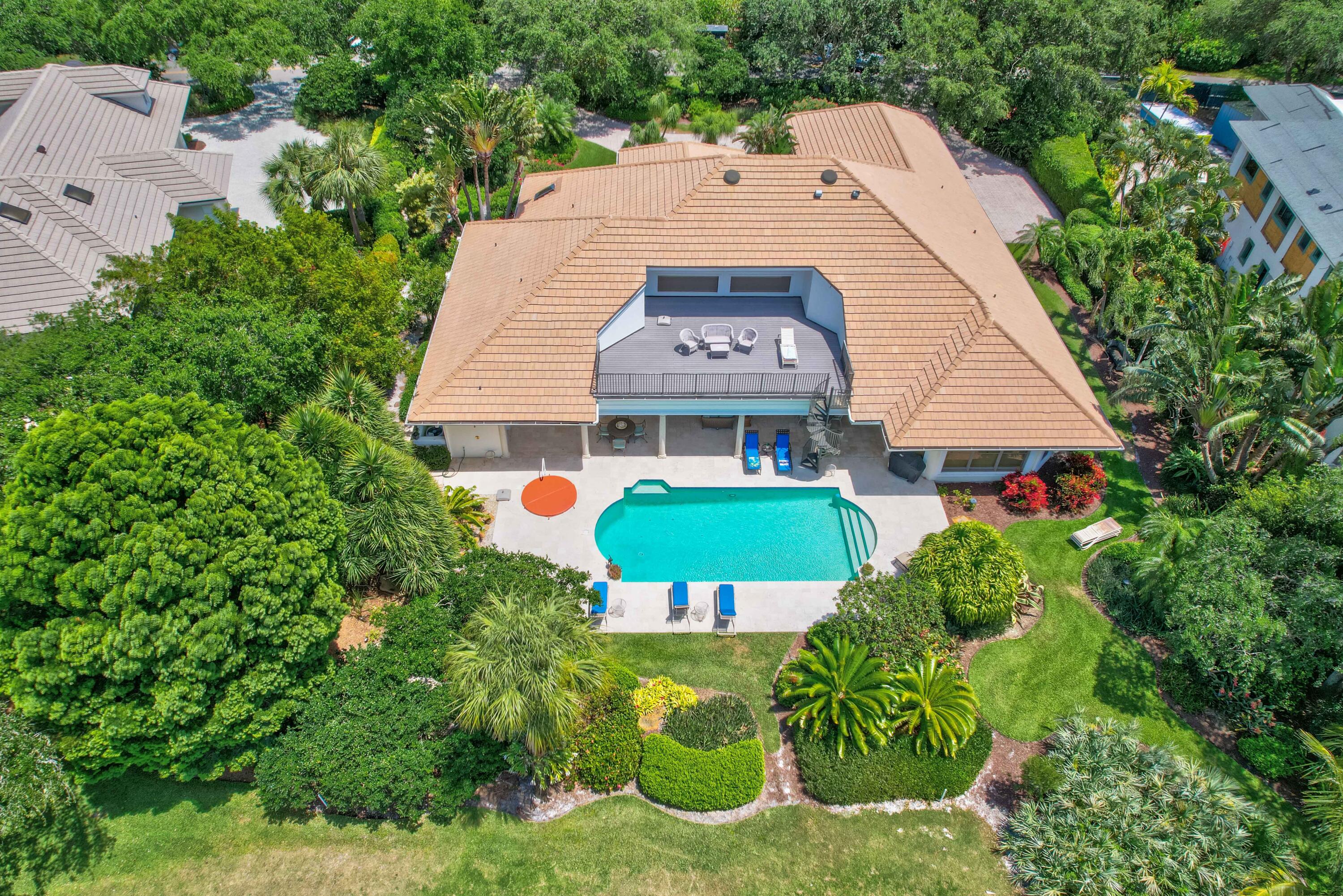 JUPITER HILLS VILLAGE PHA - Residential