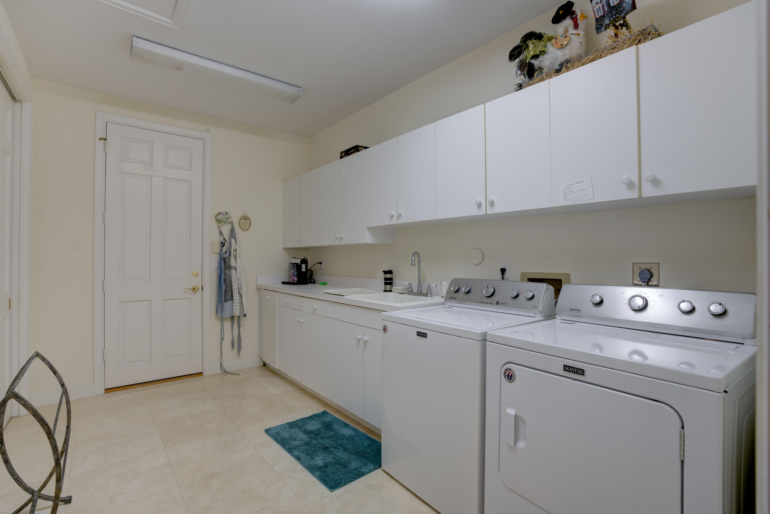 JUPITER HILLS VILLAGE PHA - Residential