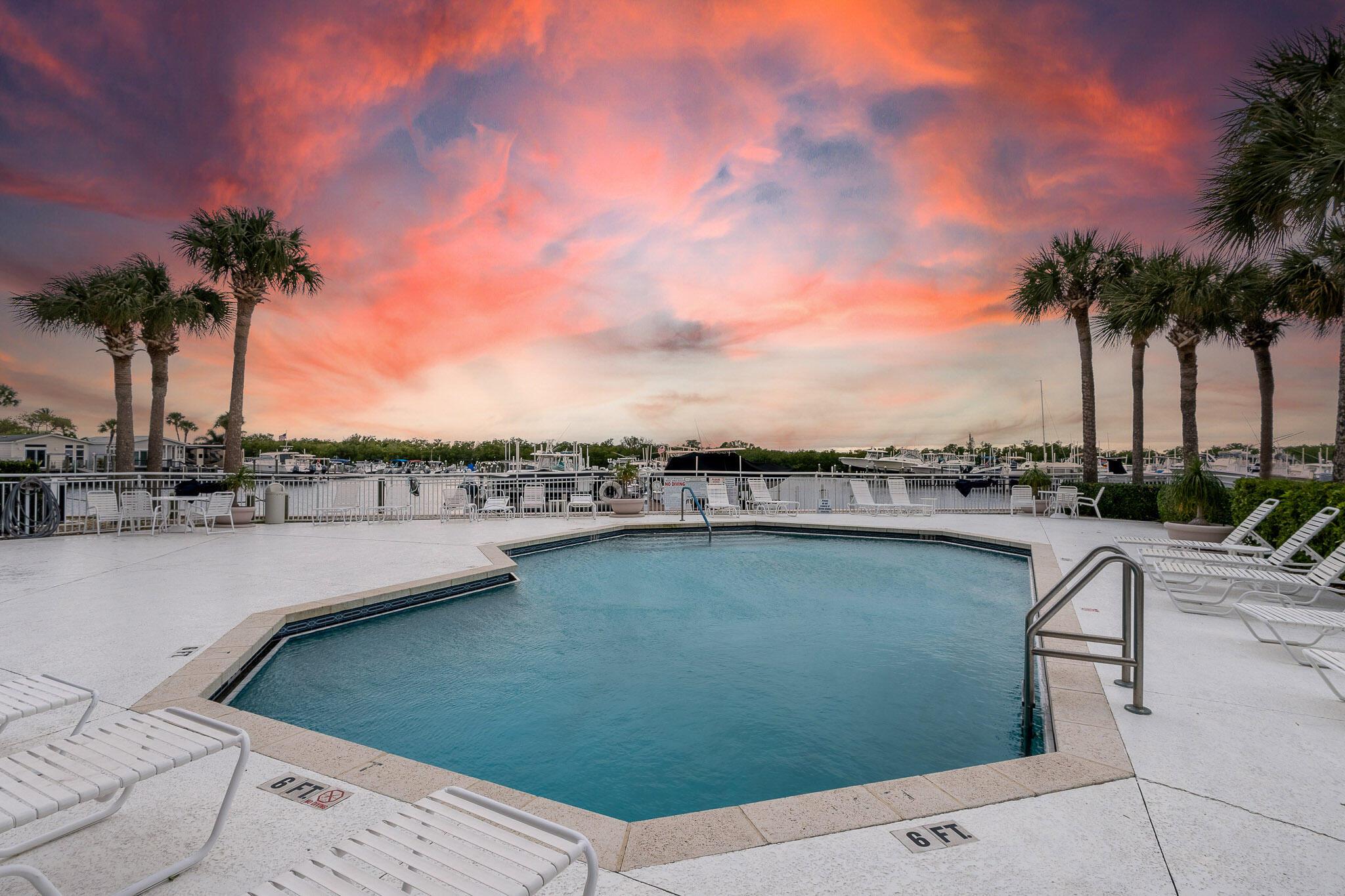 OCEAN HARBOUR CONDOMINIUM - Residential