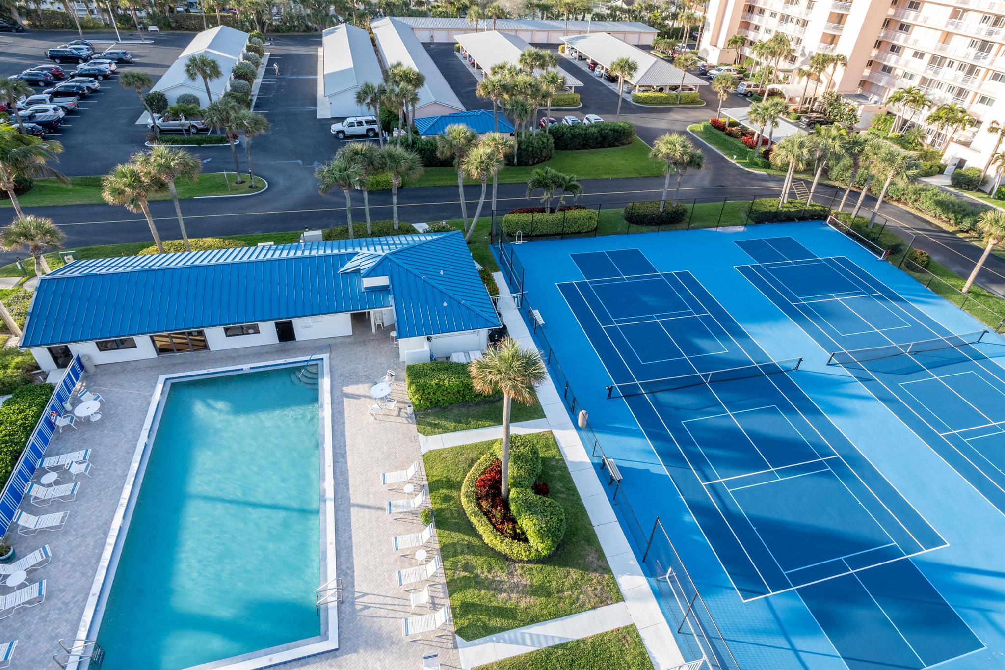 OCEAN HARBOUR CONDOMINIUM - Residential