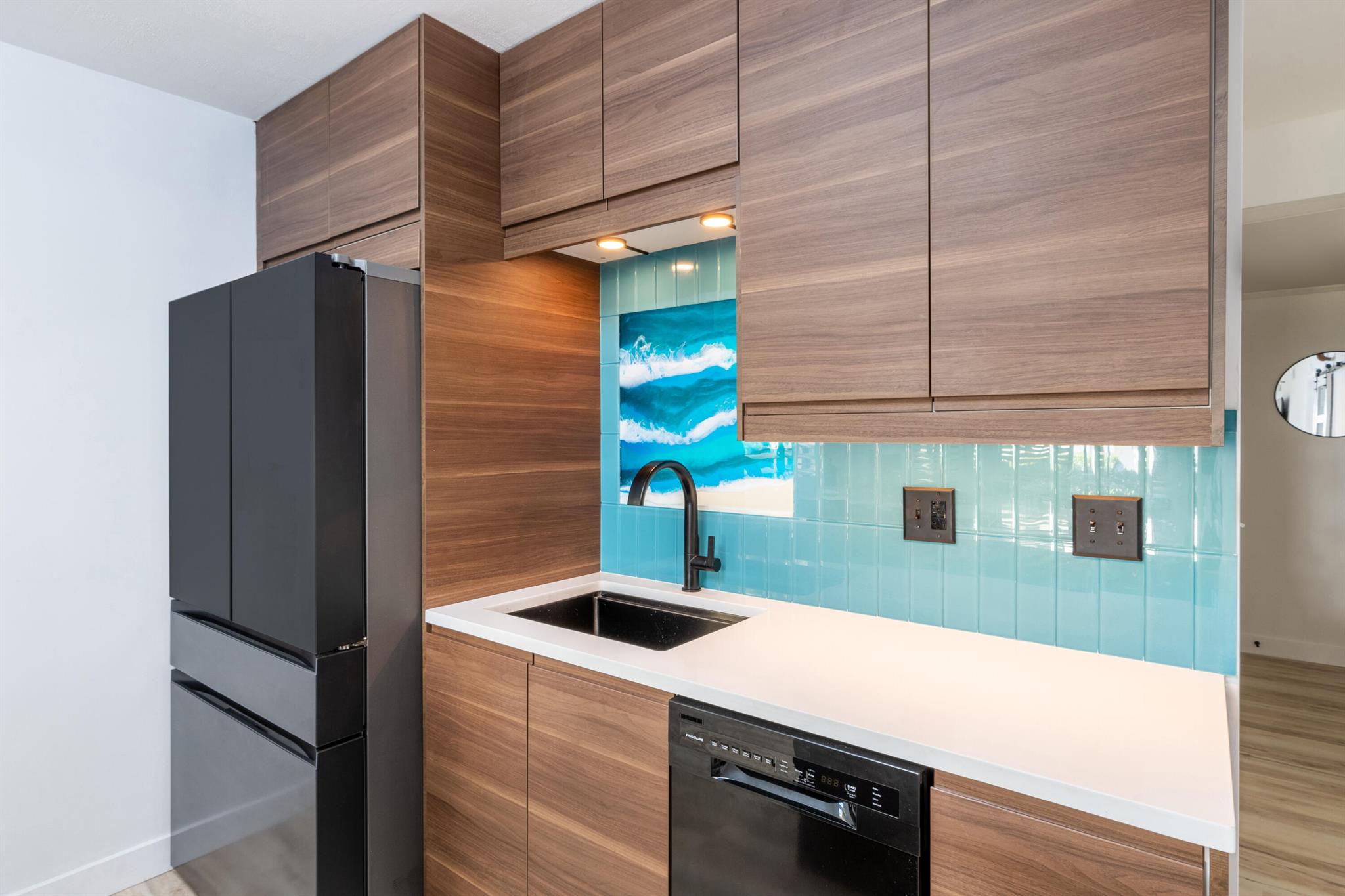 OCEAN HARBOUR CONDOMINIUM - Residential
