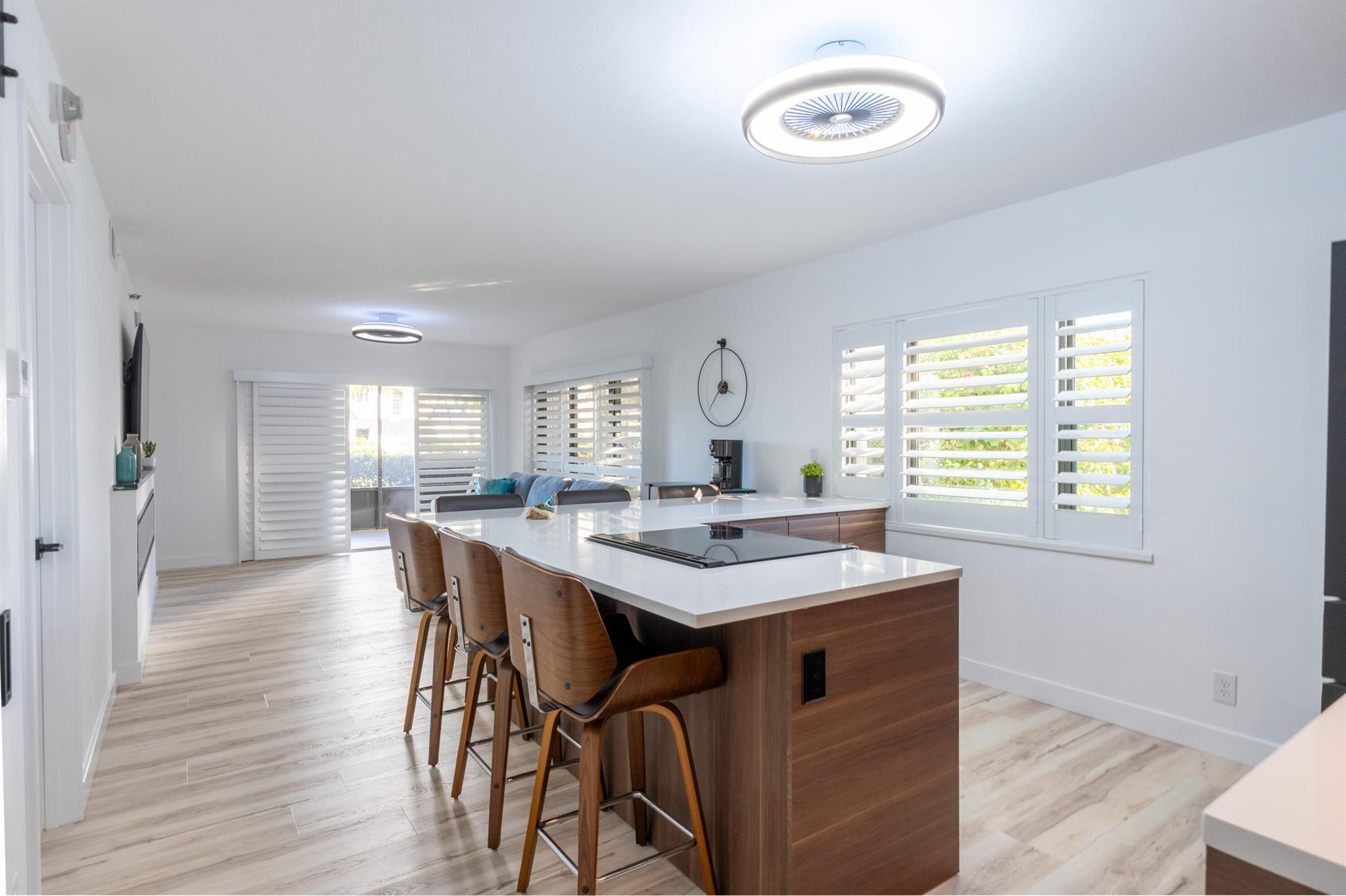 OCEAN HARBOUR CONDOMINIUM - Residential