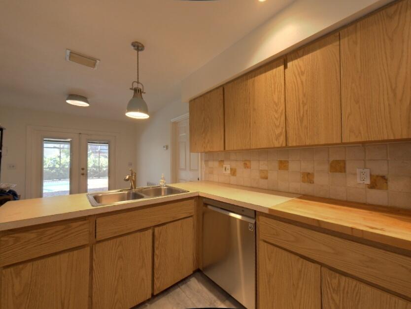 RIVER SHORES ESTATES UNIT - Residential