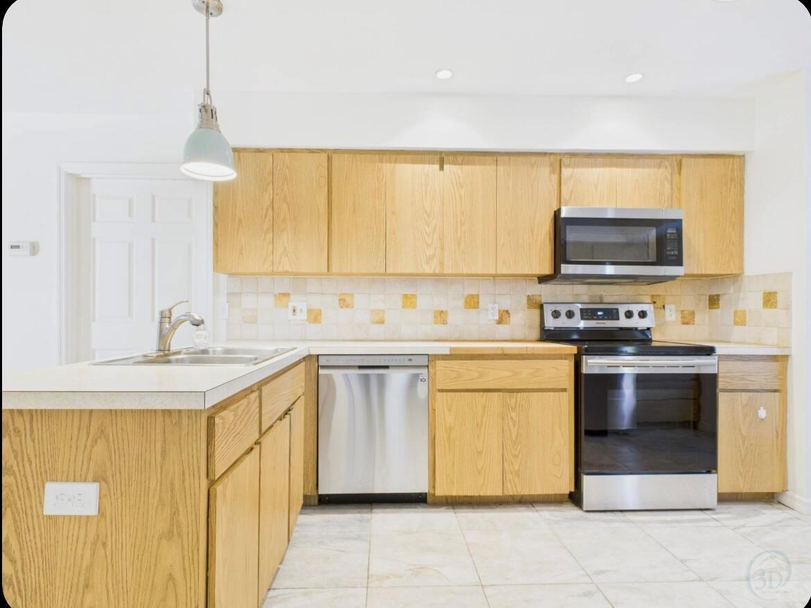 RIVER SHORES ESTATES UNIT - Residential