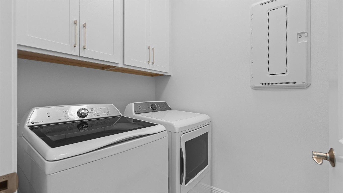 CRESSWIND PALM BEACH - Residential