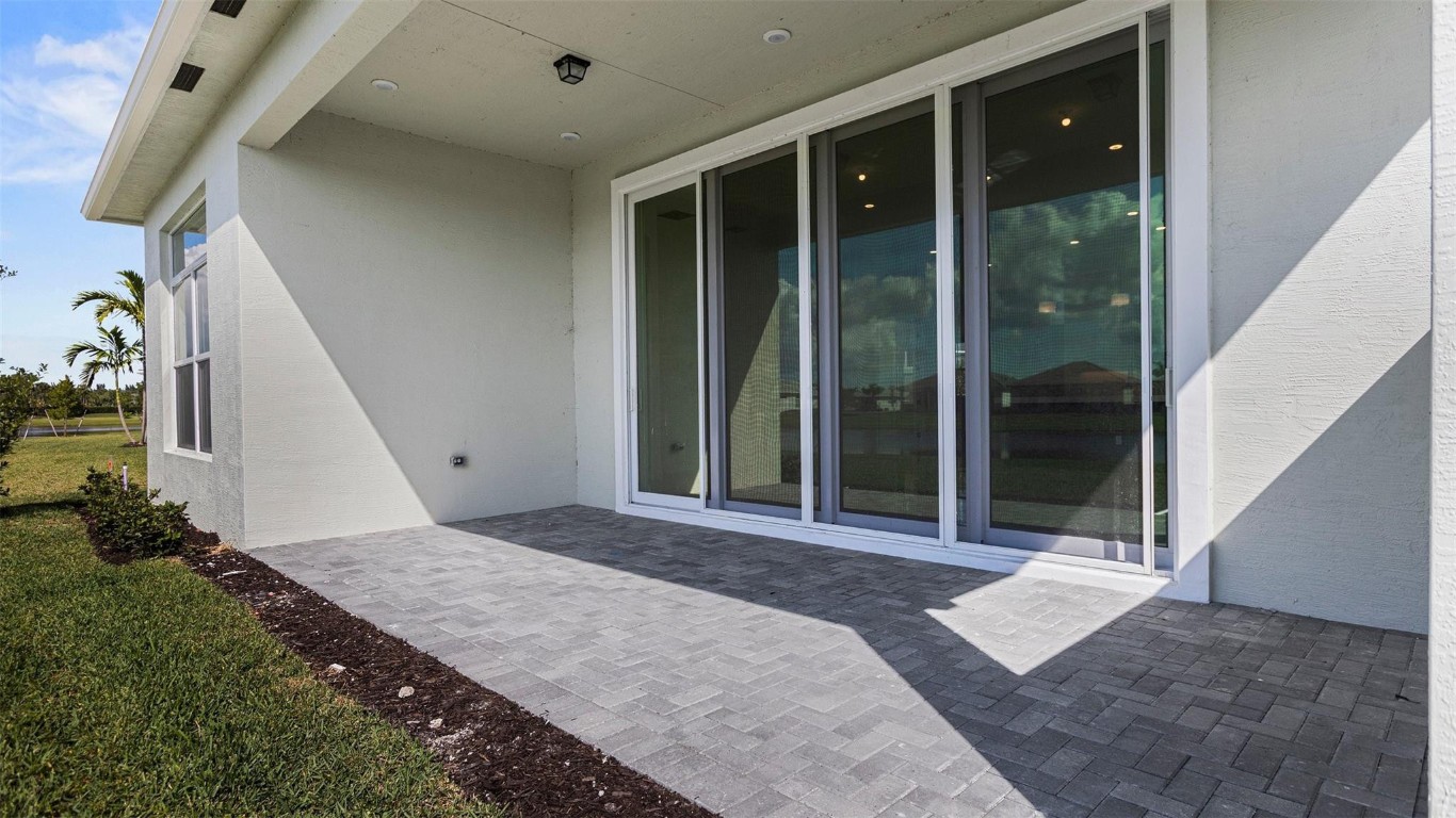 CRESSWIND PALM BEACH - Residential