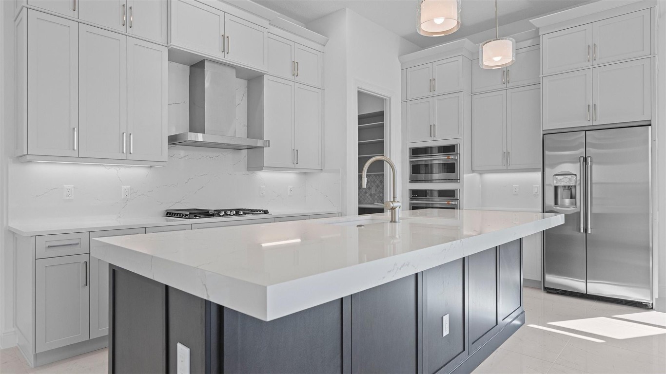 CRESSWIND PALM BEACH - Residential