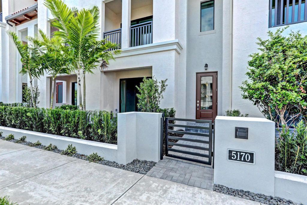 Photo of 5170 Beckman Ter, Palm Beach Gardens, FL 33418 (MLS # R11068559)