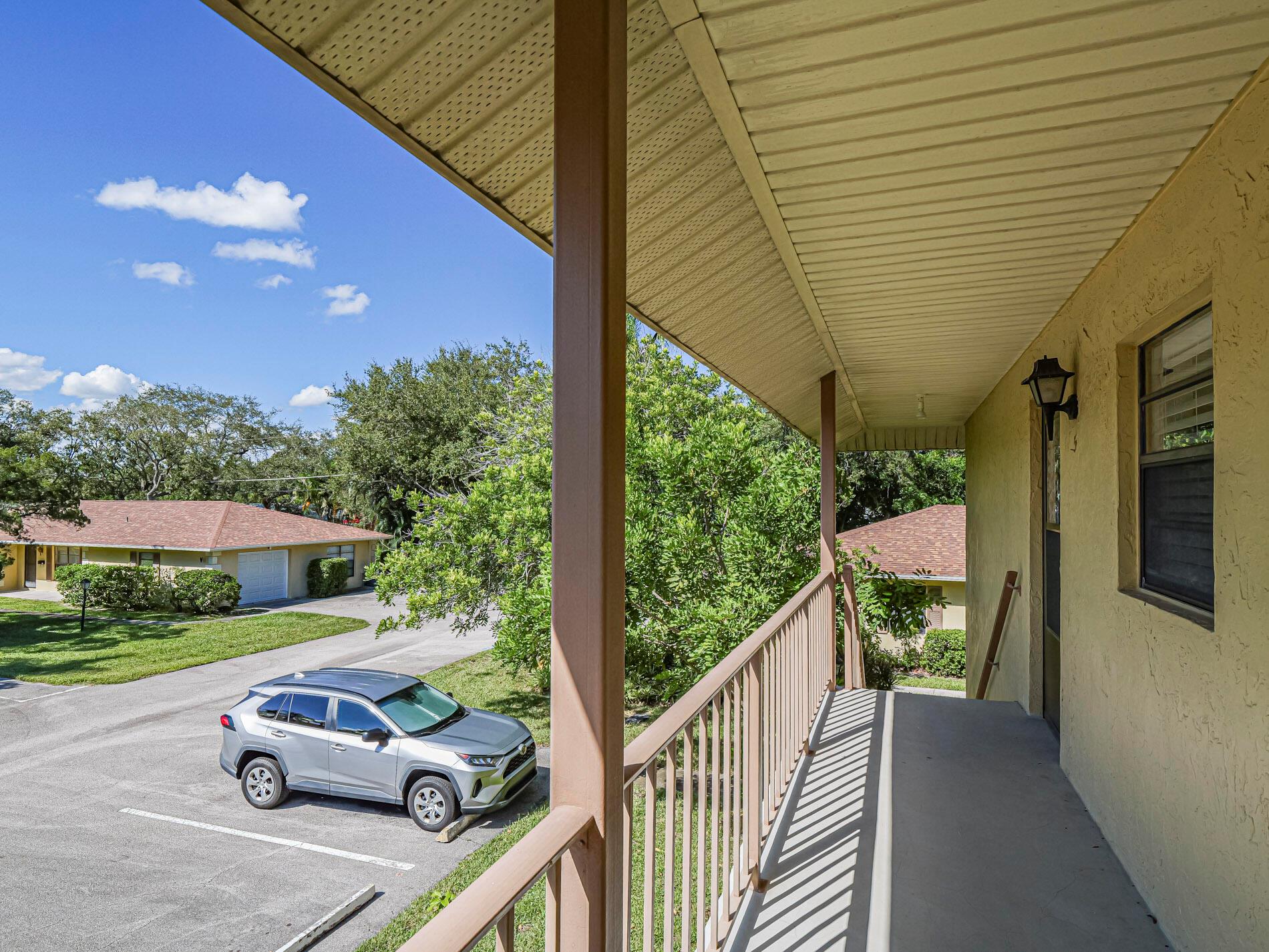 OAK PARK TERRACE UNITS 1- - Residential
