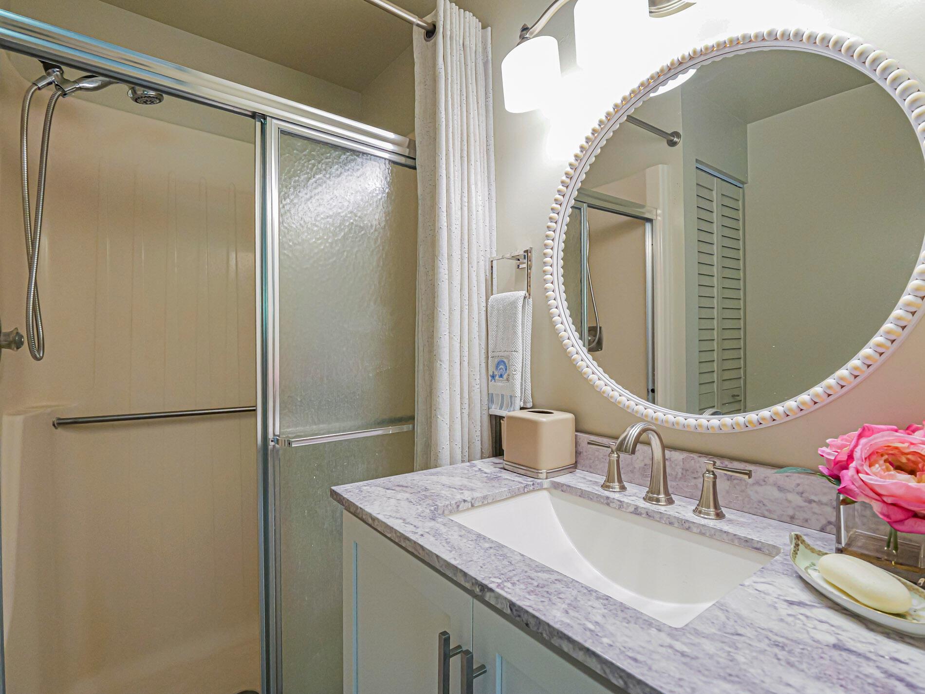 OAK PARK TERRACE UNITS 1- - Residential
