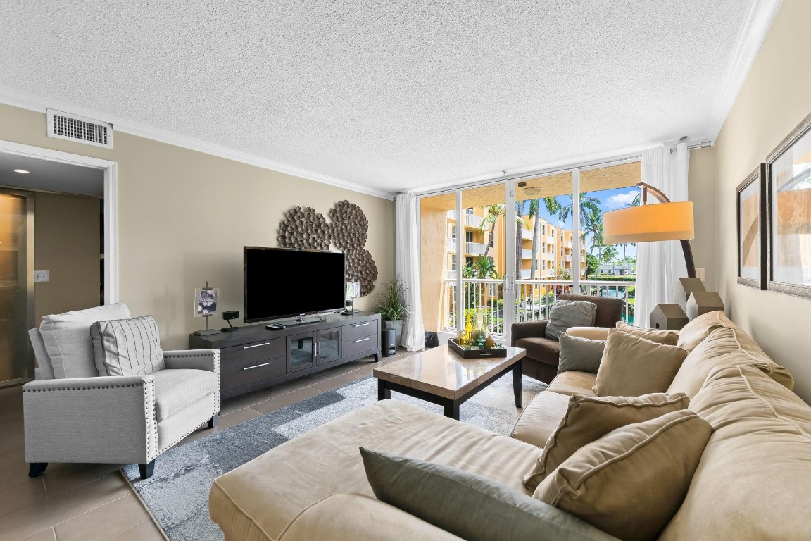 SHERIDAN EAST CONDO - Residential