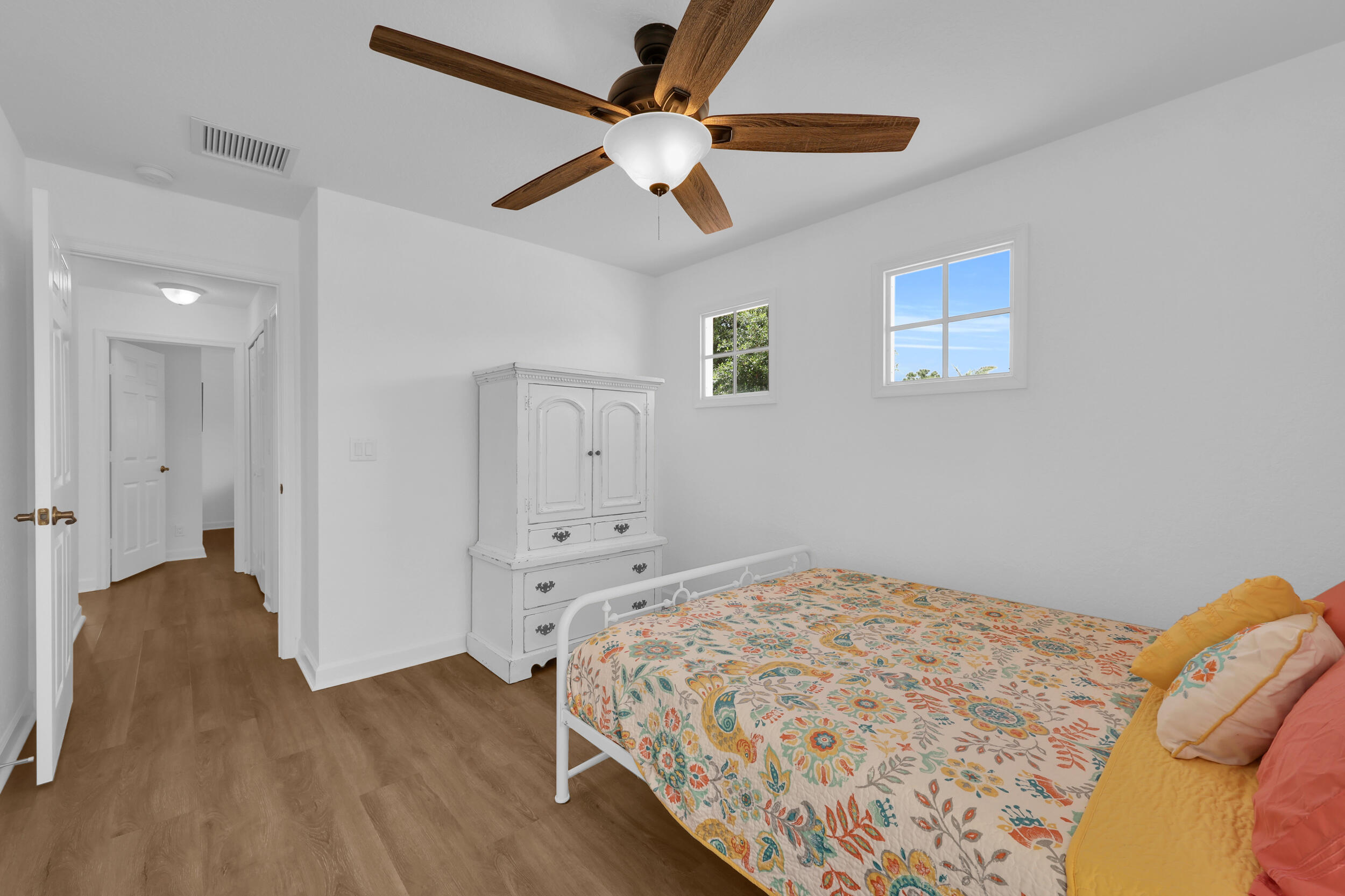 PASTELLE (AKA OAKS) - Residential