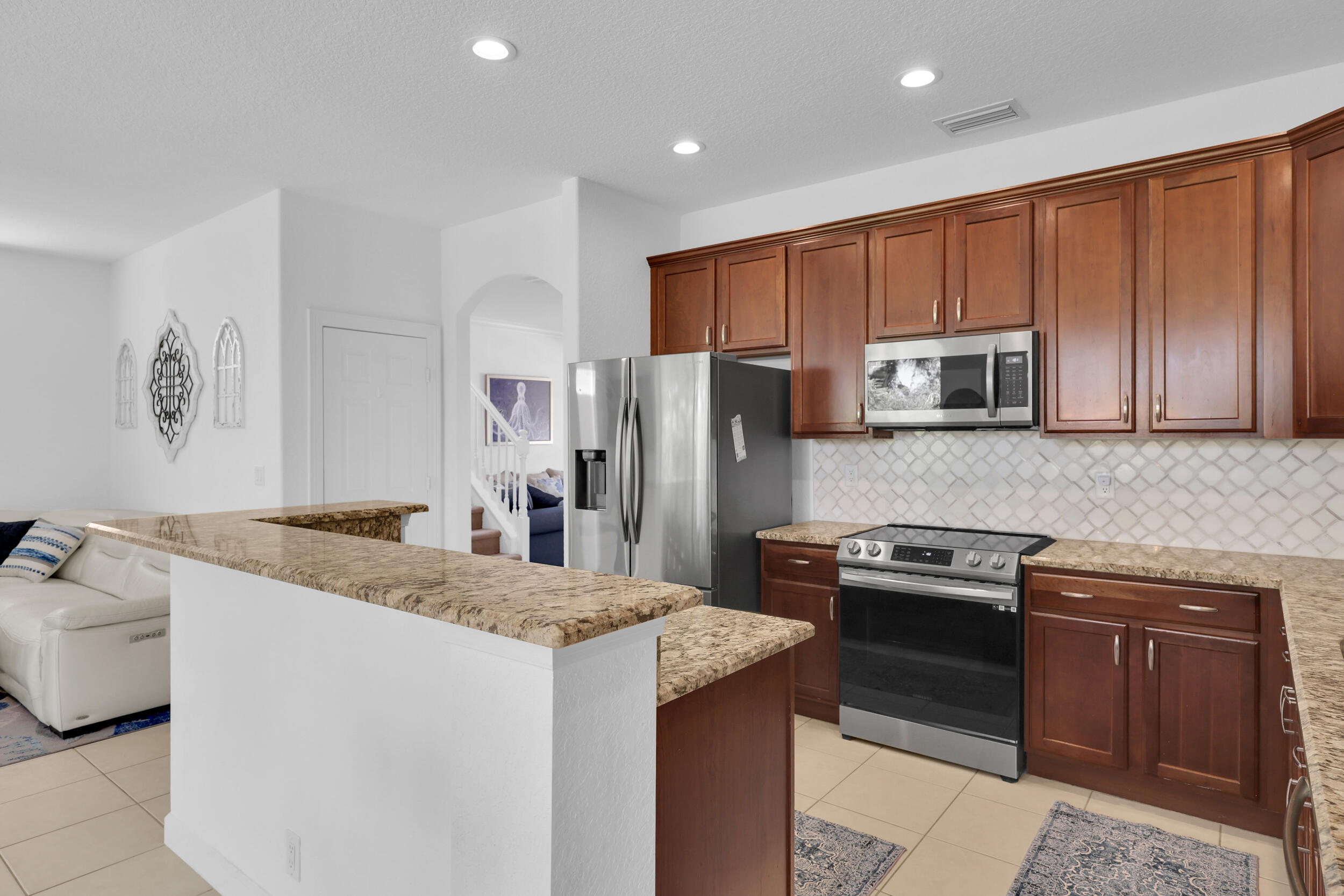 PASTELLE (AKA OAKS) - Residential