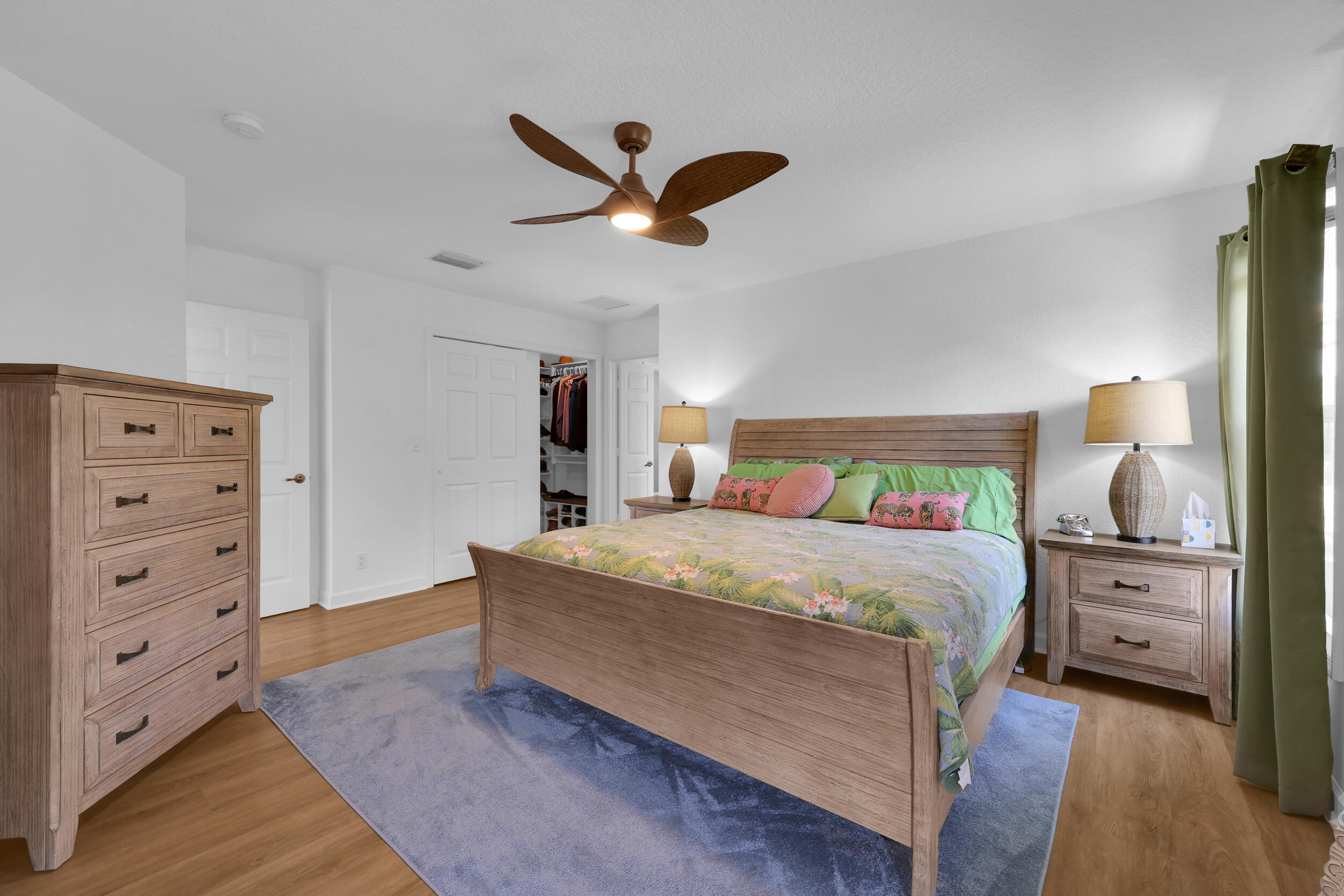 PASTELLE (AKA OAKS) - Residential