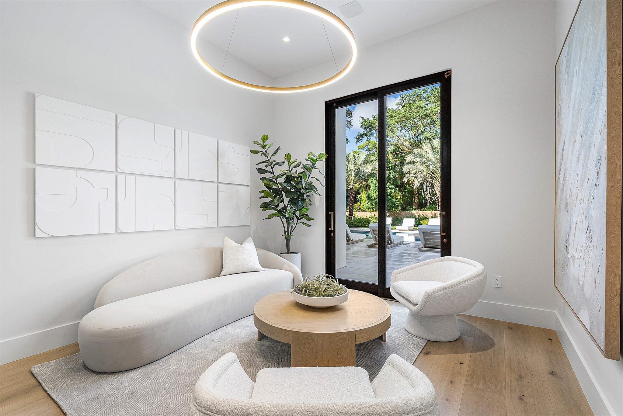 FOXE CHASE - Residential