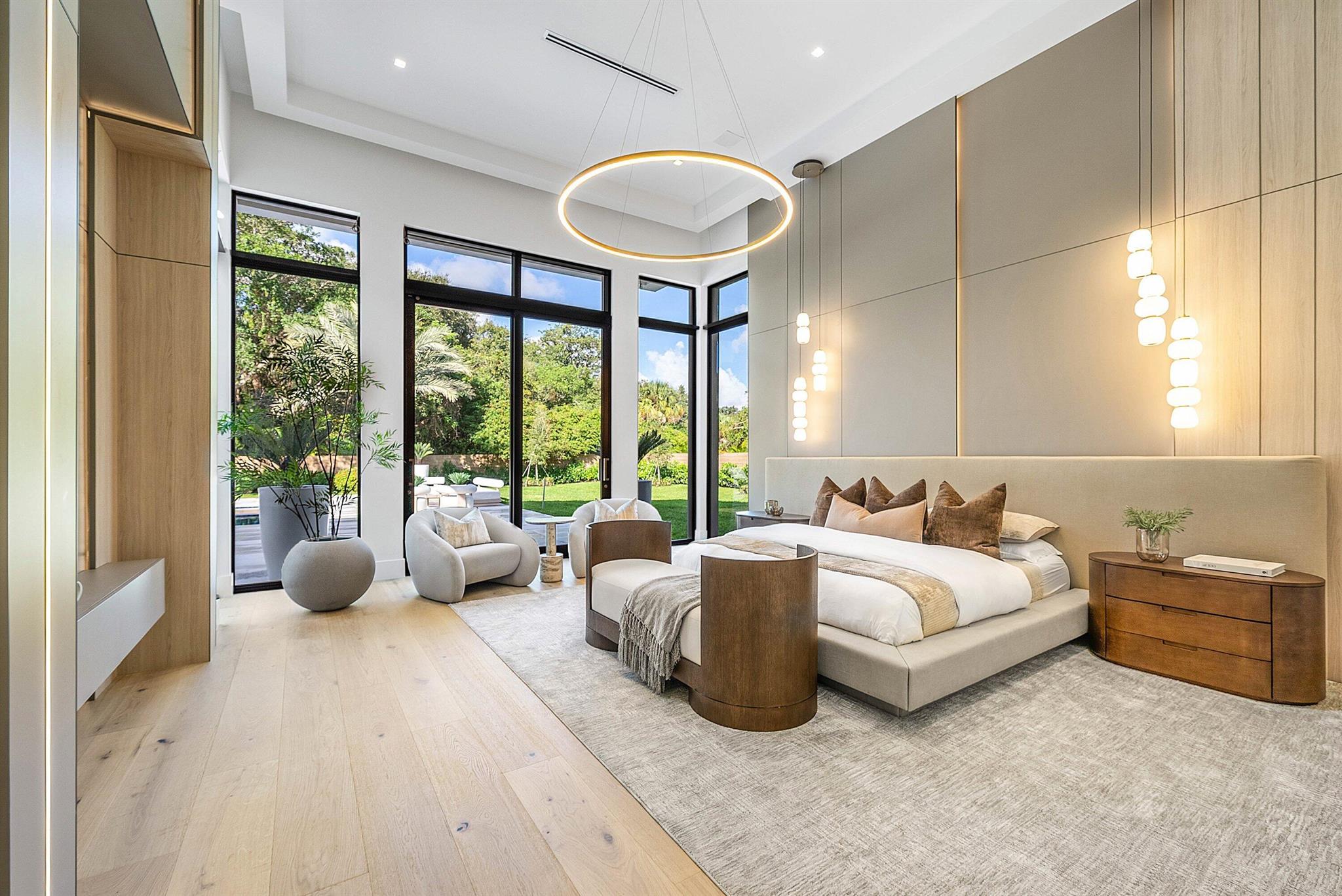 FOXE CHASE - Residential