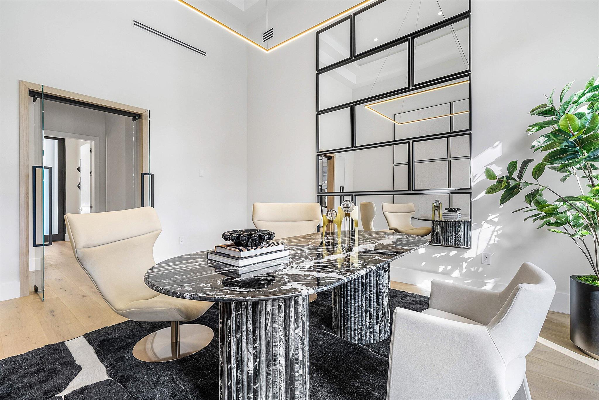 FOXE CHASE - Residential