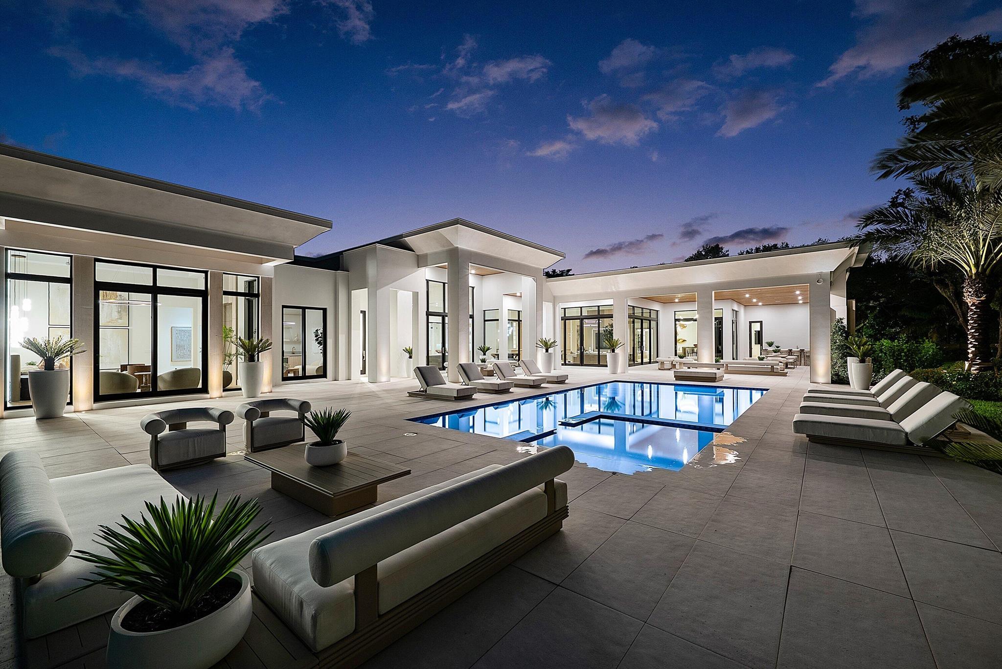 FOXE CHASE - Residential