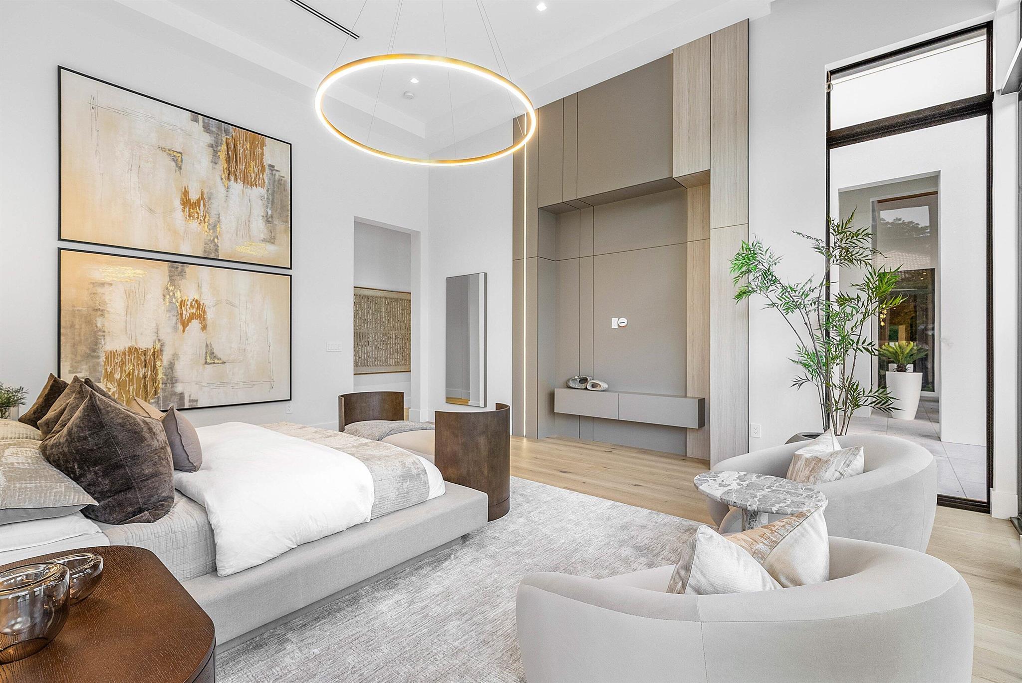 FOXE CHASE - Residential