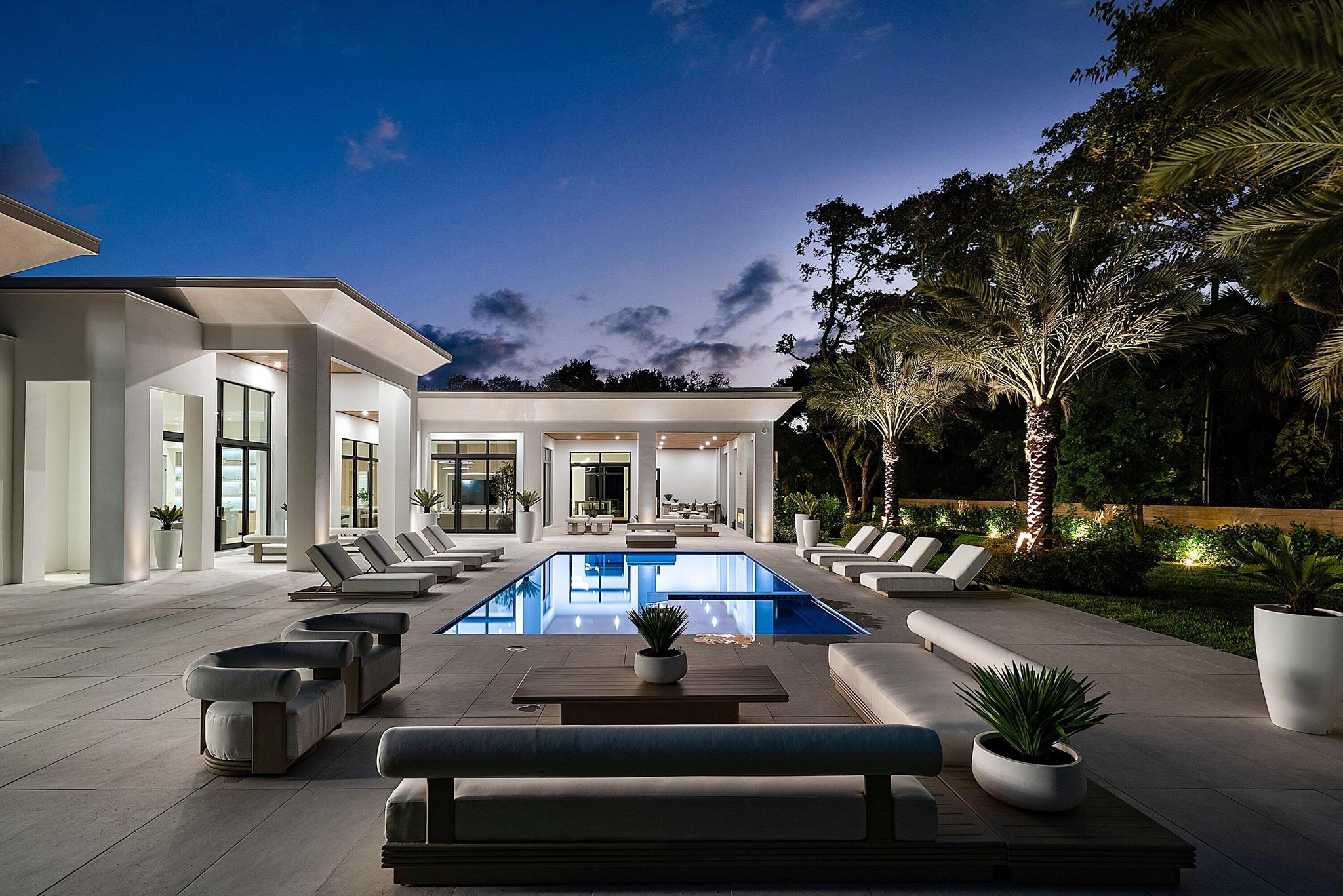 FOXE CHASE - Residential