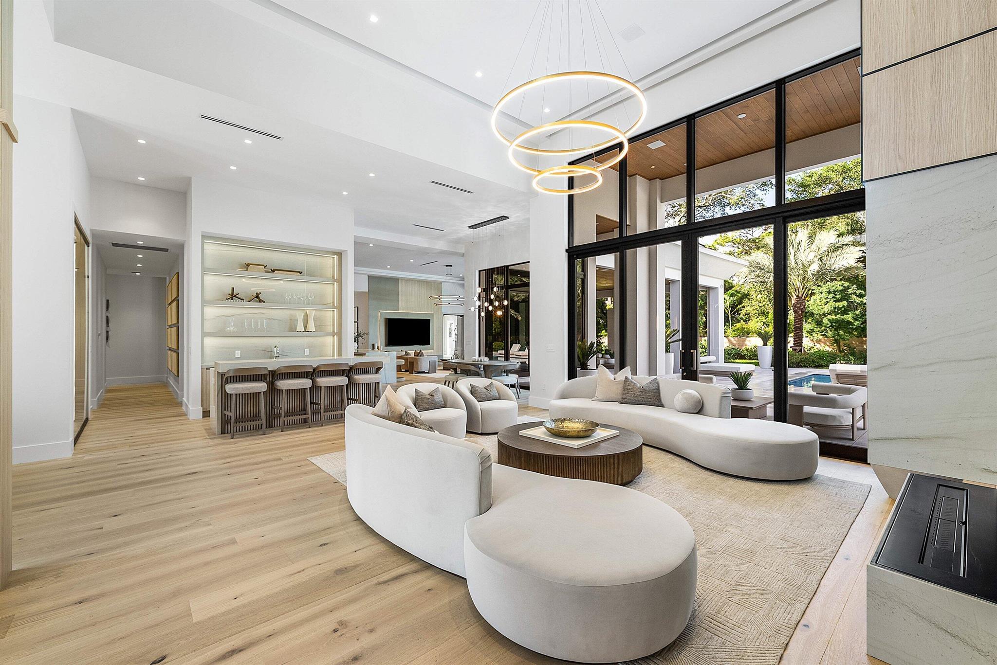 FOXE CHASE - Residential