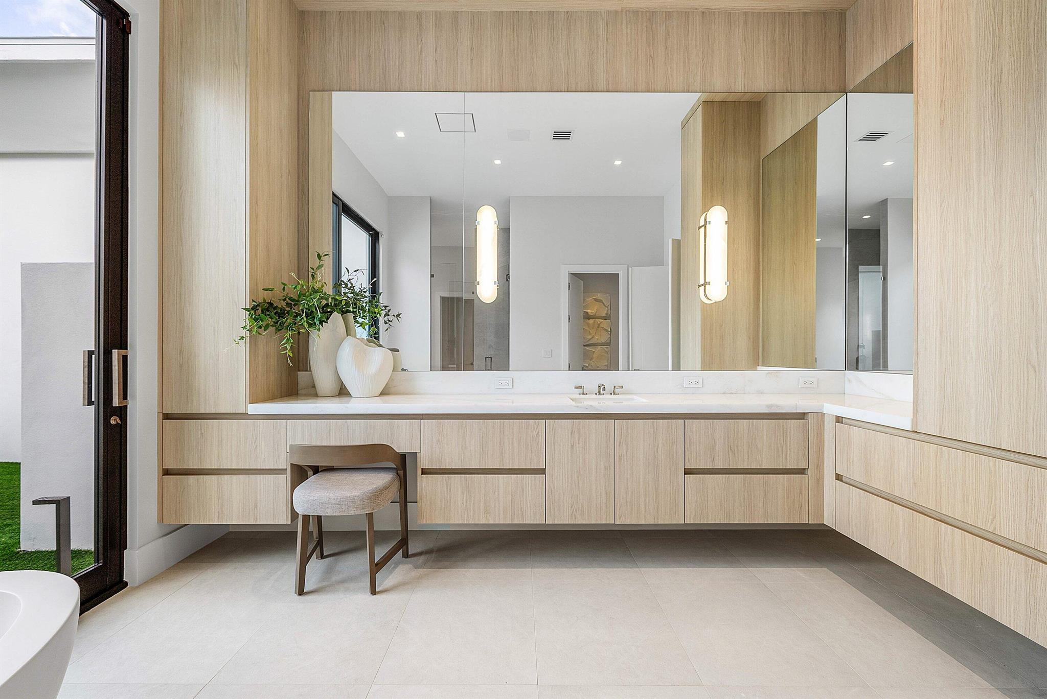 FOXE CHASE - Residential