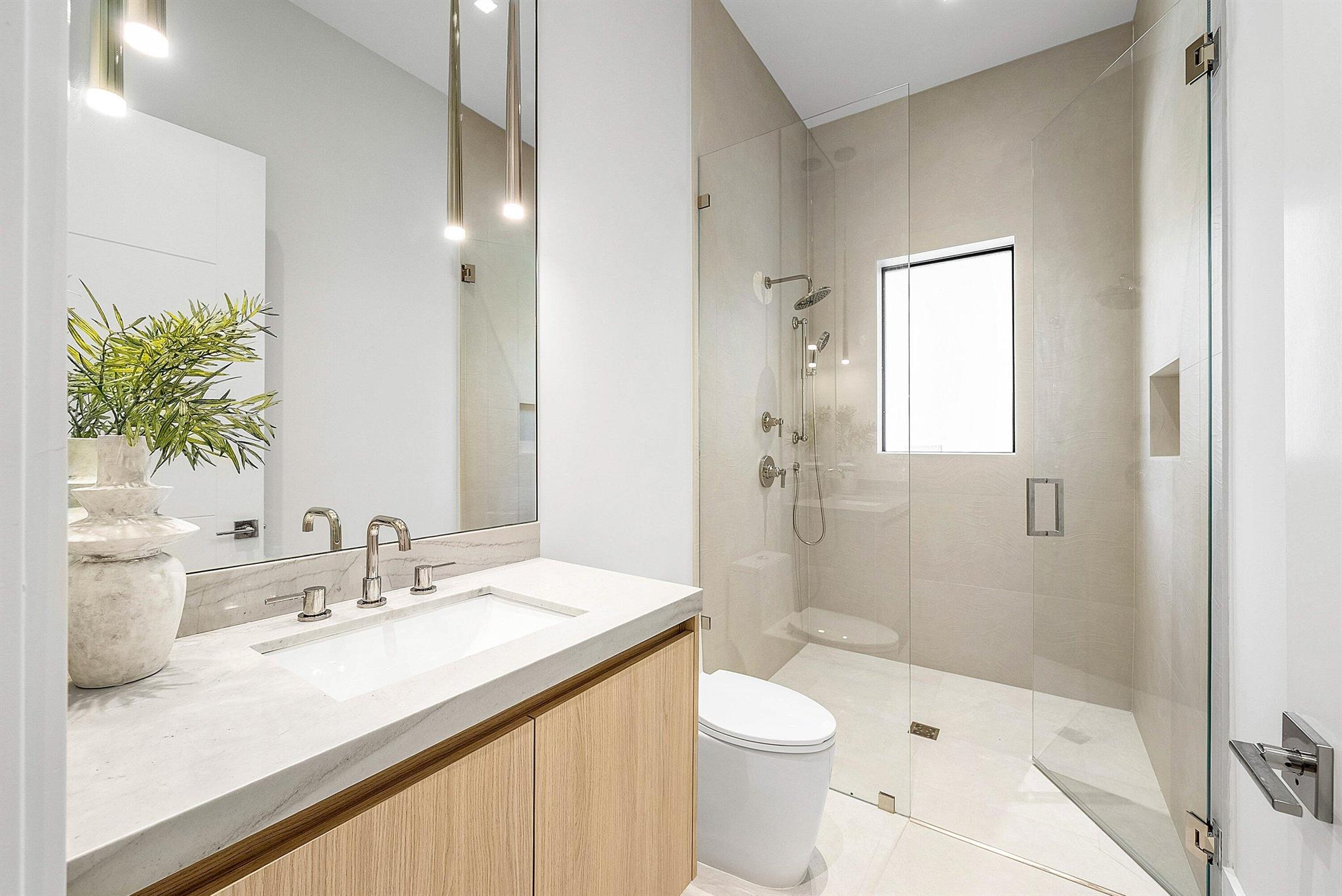 FOXE CHASE - Residential