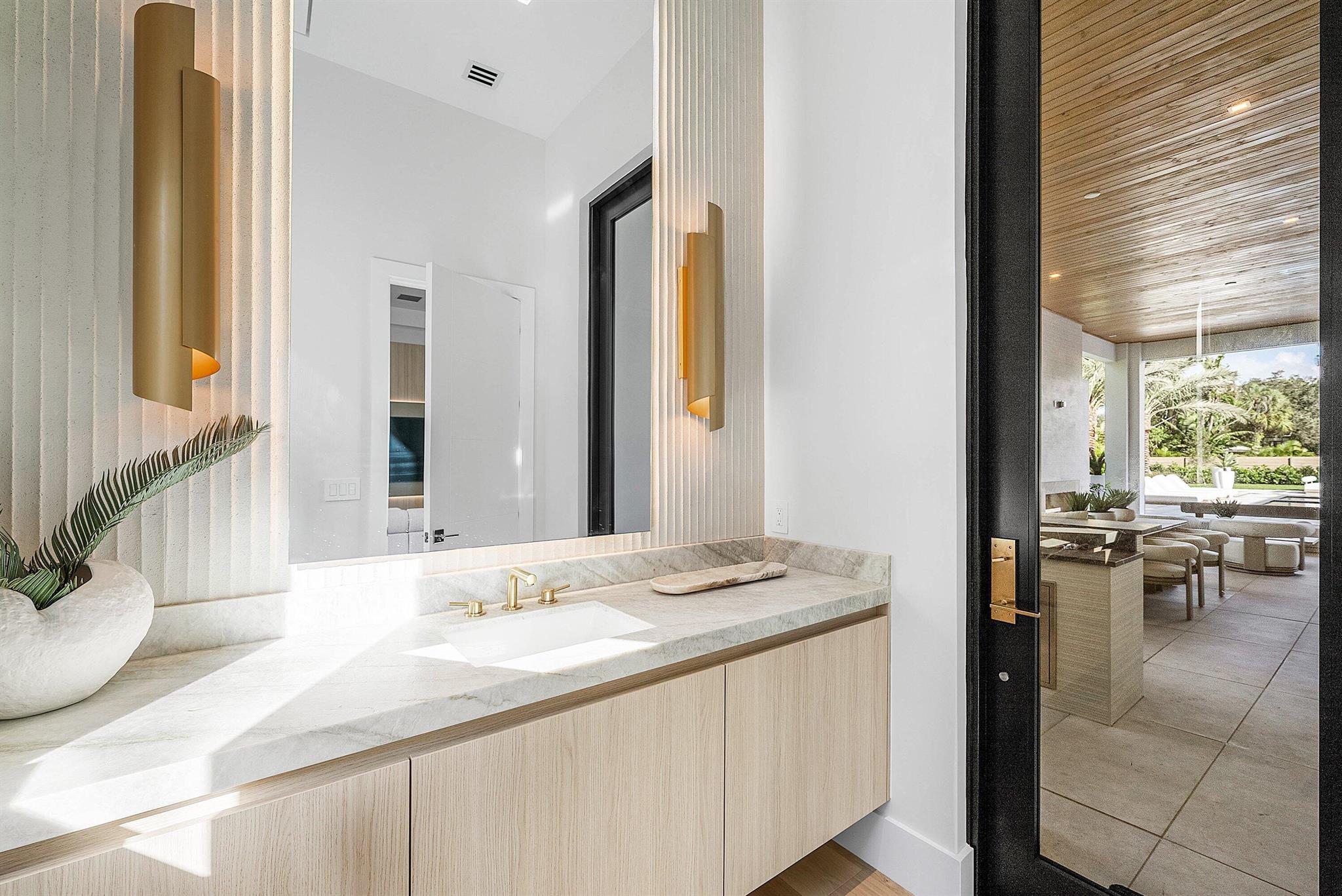 FOXE CHASE - Residential