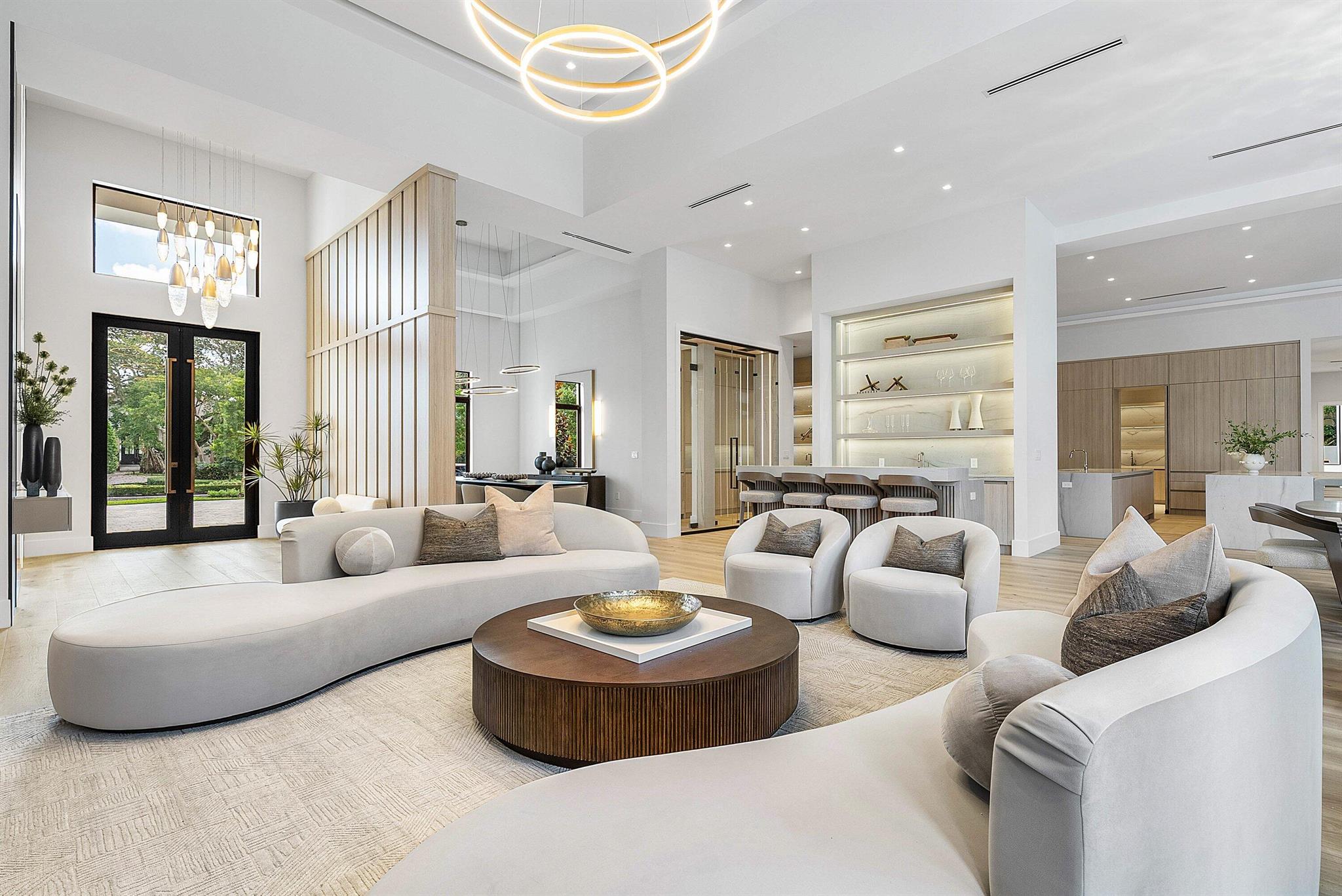 FOXE CHASE - Residential