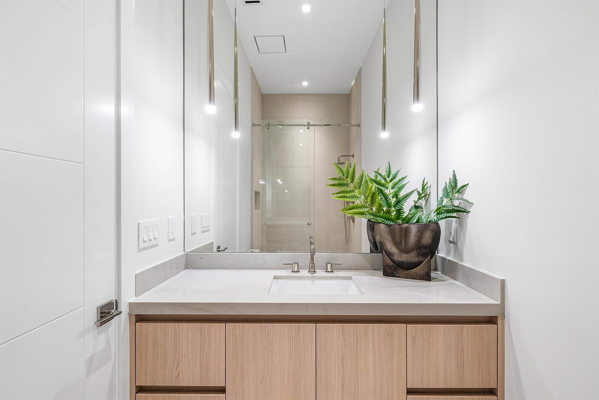 FOXE CHASE - Residential