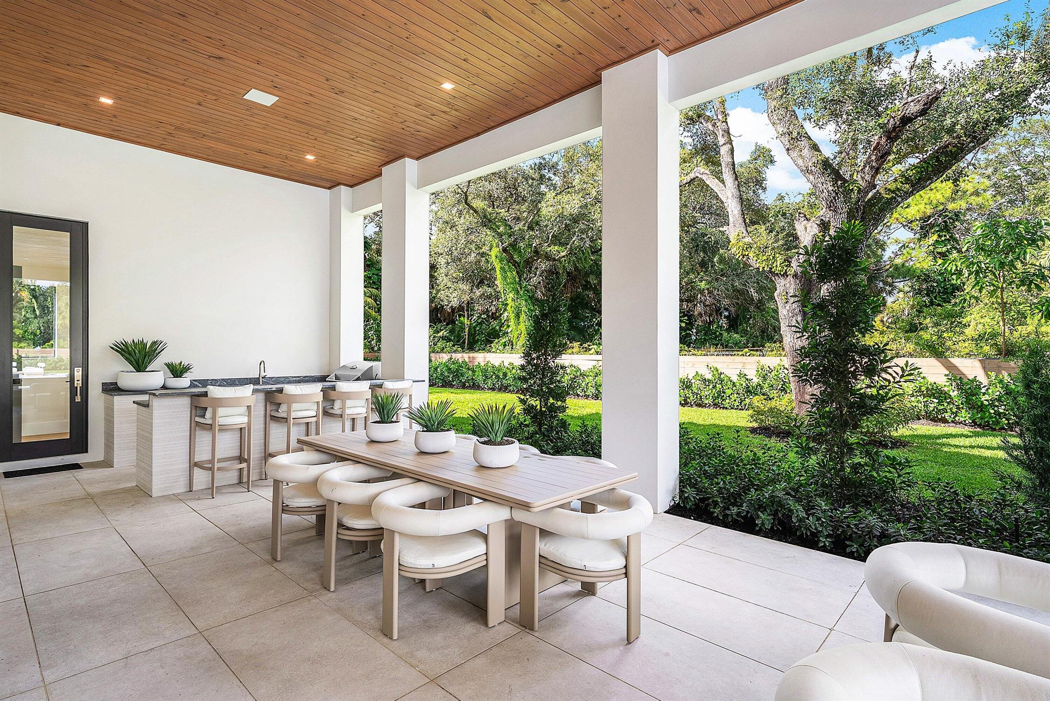 FOXE CHASE - Residential