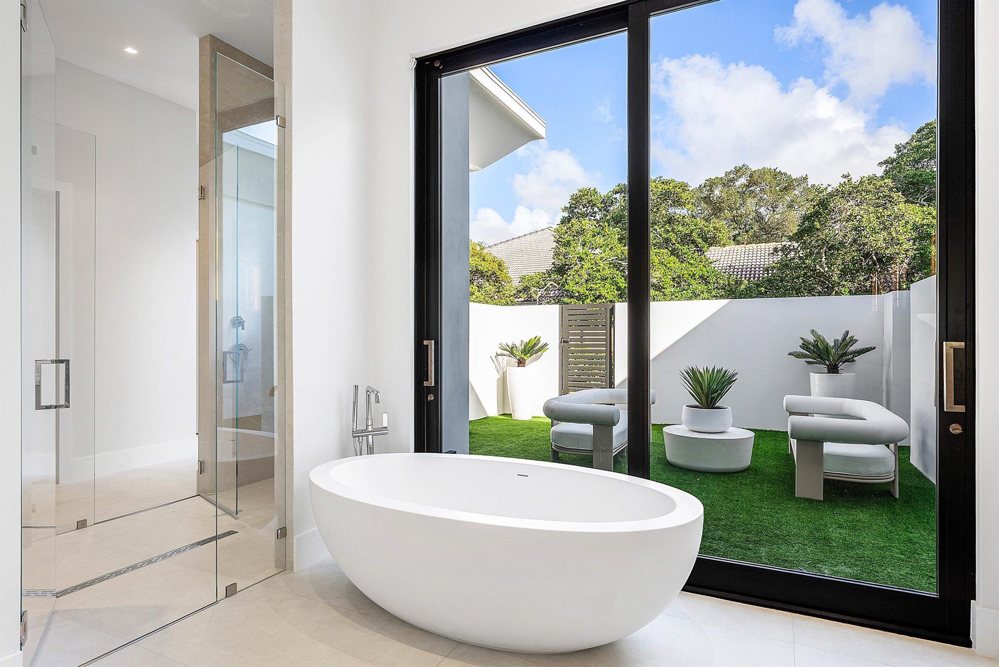 FOXE CHASE - Residential