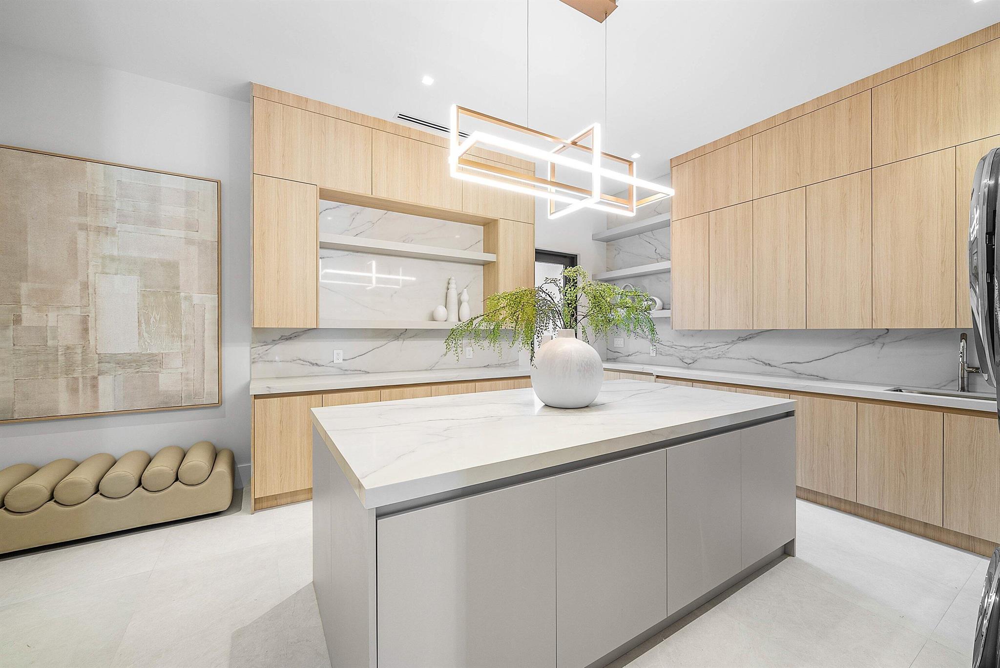 FOXE CHASE - Residential