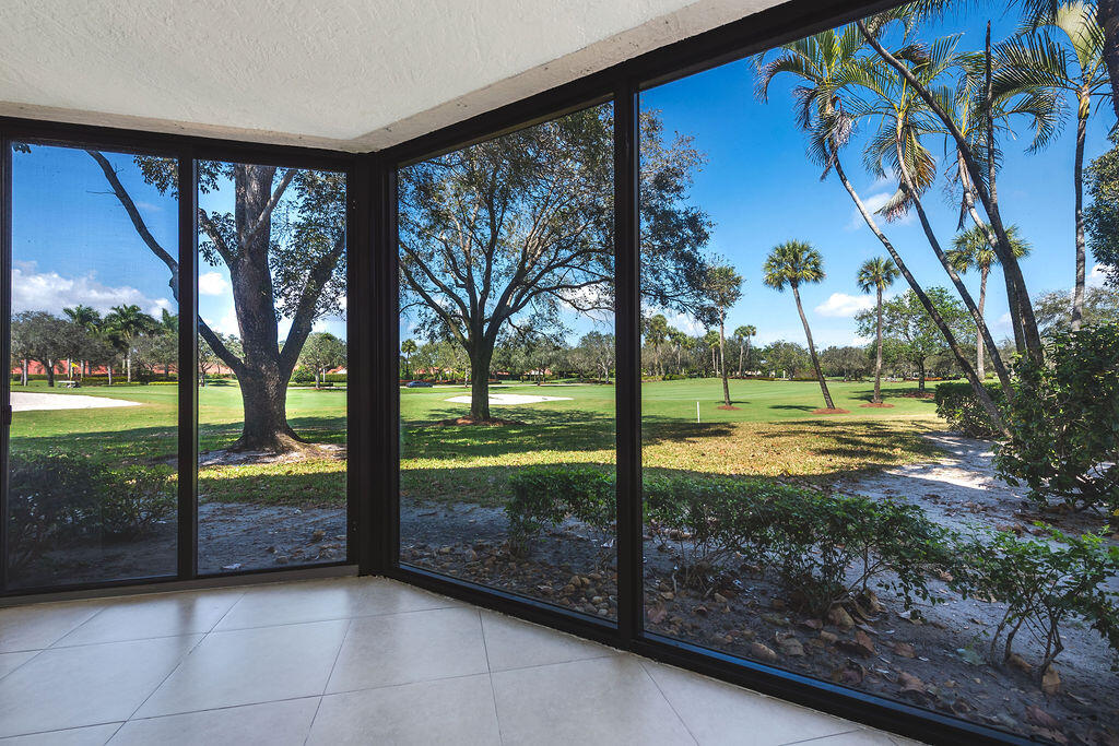 GLENEAGLES CONDO V - Residential