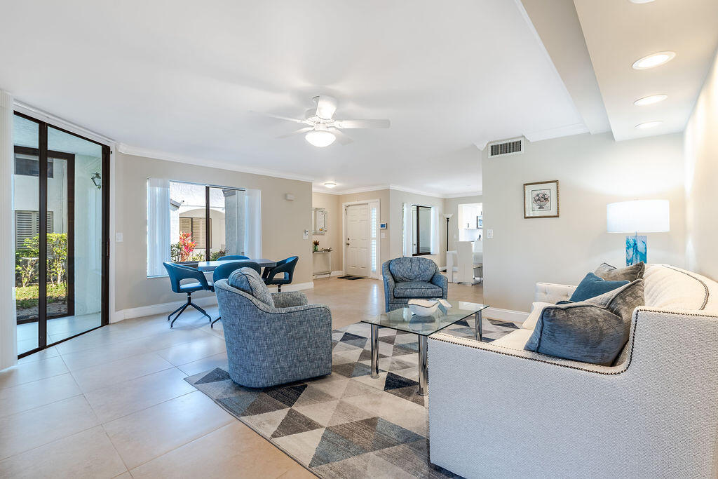 GLENEAGLES CONDO V - Residential