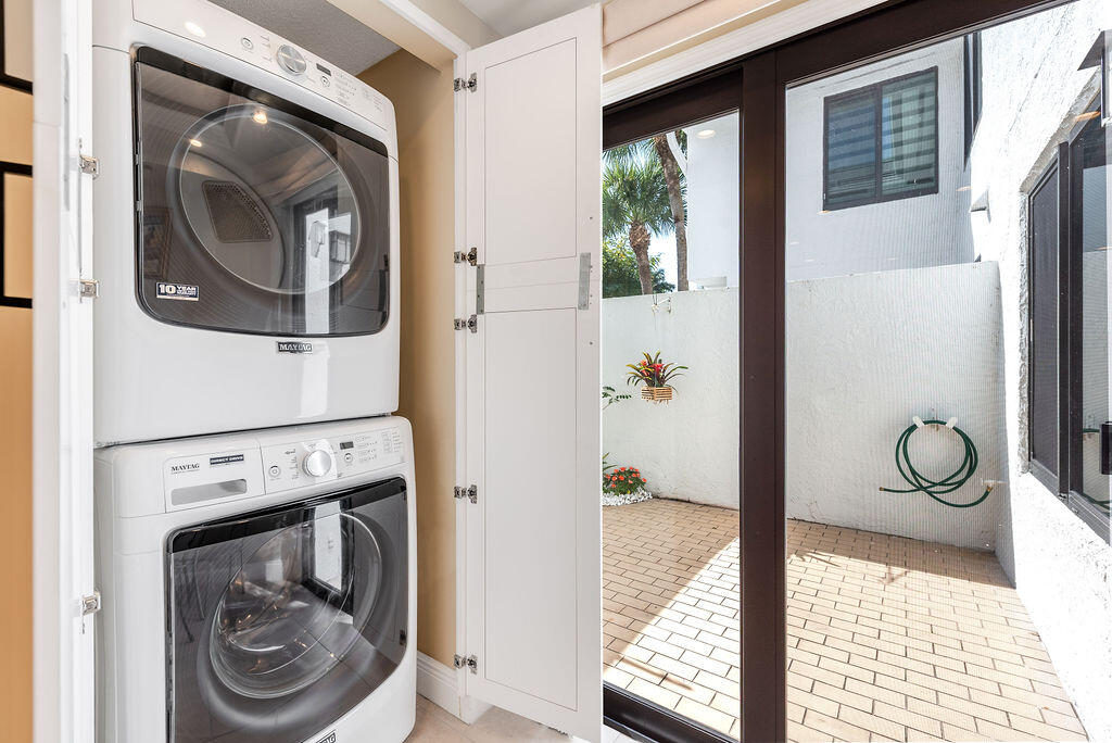 GLENEAGLES CONDO V - Residential