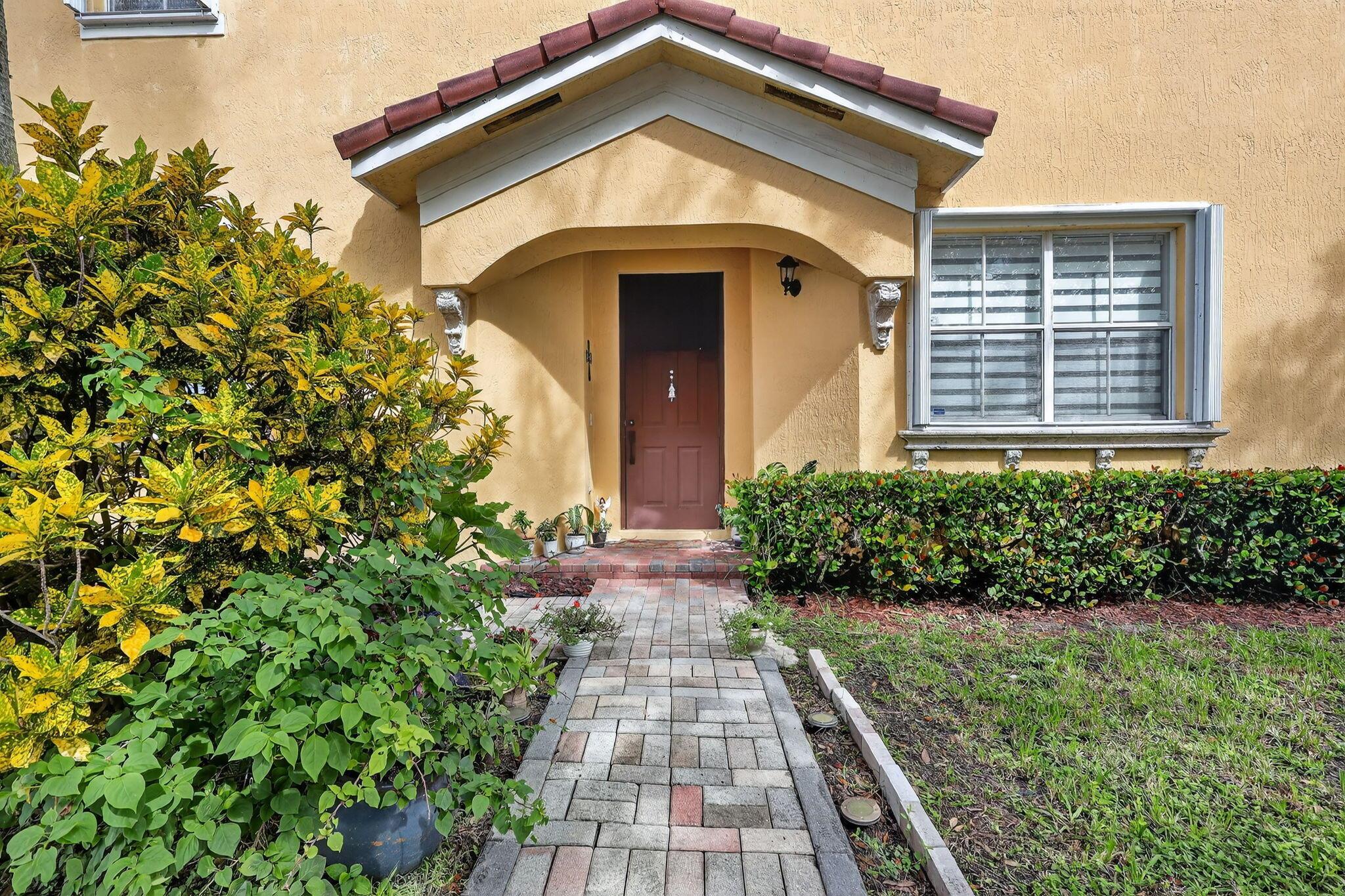 913 SW 151 Place