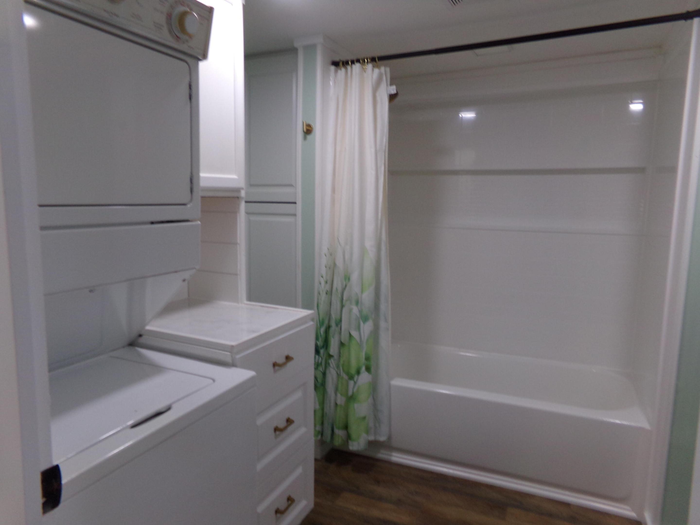 JAMAICA BAY MOBILE HOME CO OP - Residential