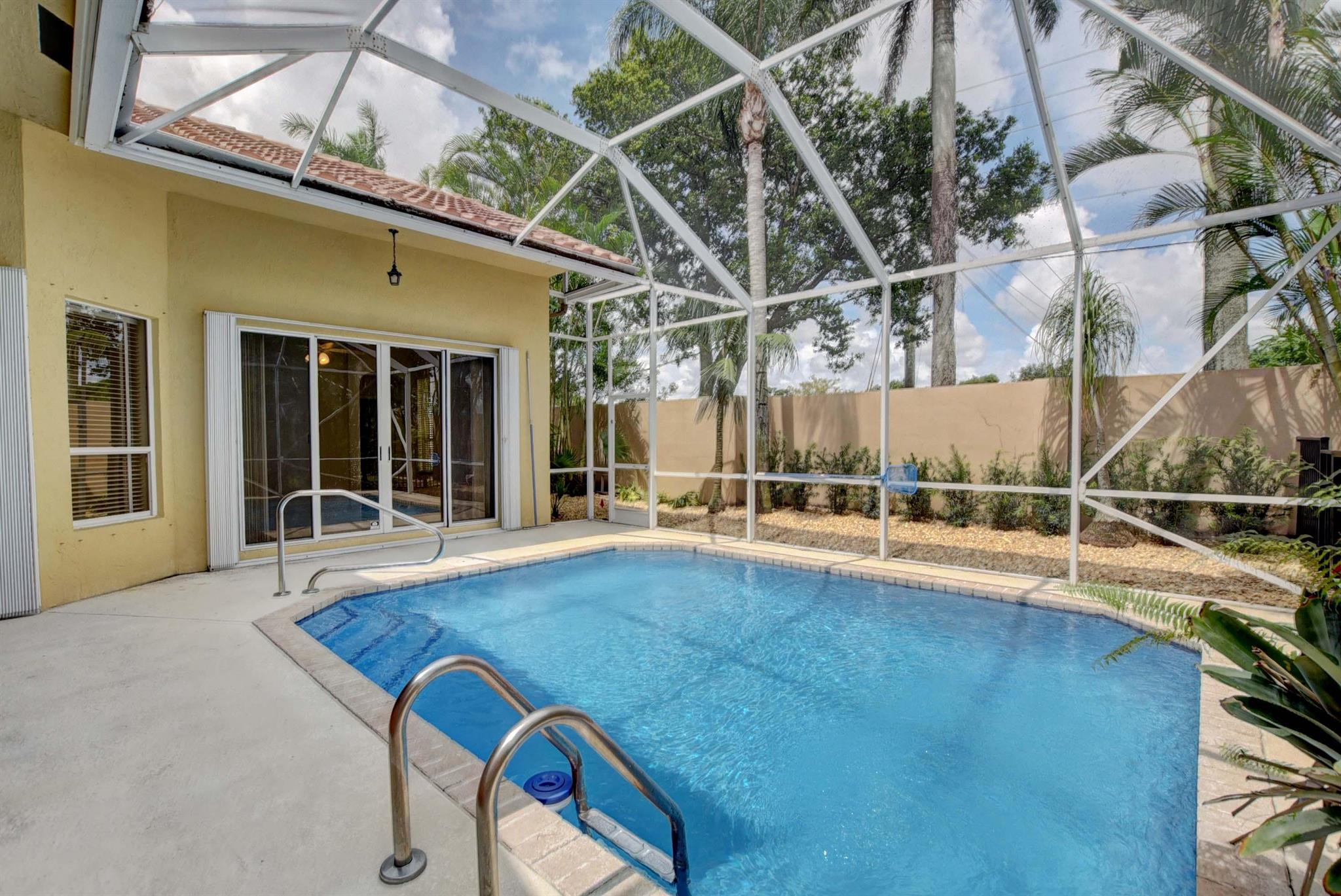 LEXINGTON HOMES ESTATES - Residential Lease