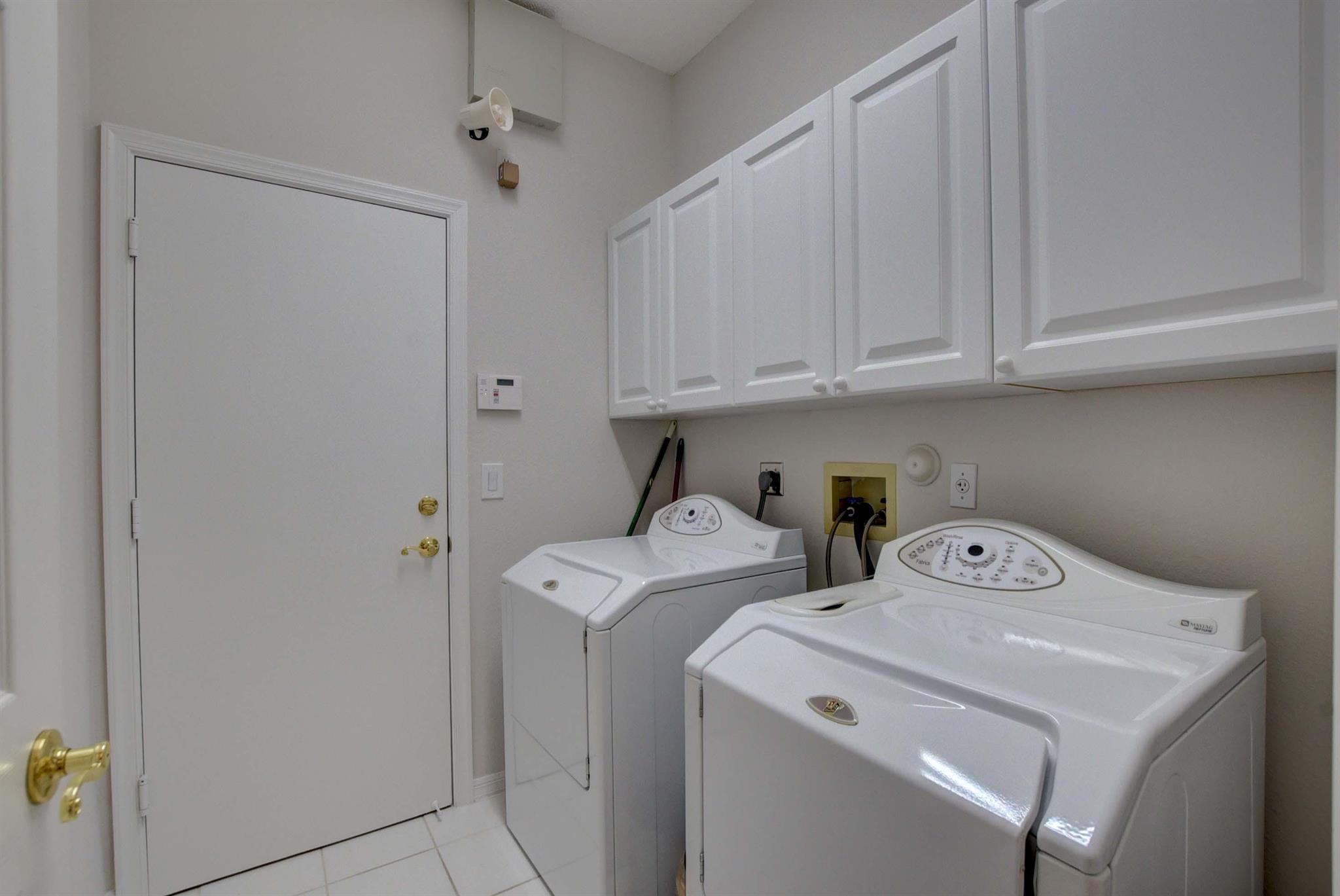 LEXINGTON HOMES ESTATES - Residential Lease