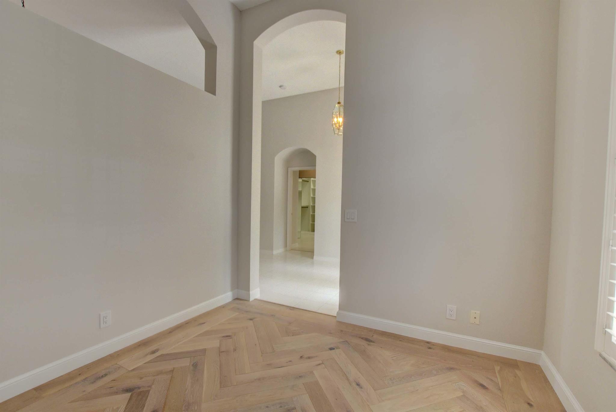 LEXINGTON HOMES ESTATES - Residential Lease