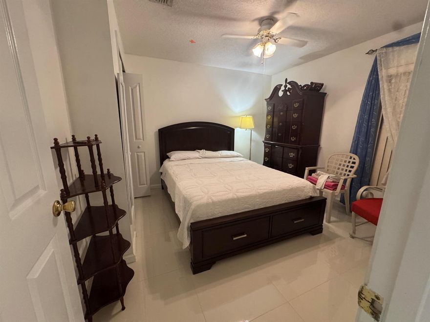 Furnished Room for Rent - Gatlin Area | $900/monthMove-in ready, furnished private room with a private bathroom located in the highly desirable Gatlin area of Port St. Lucie. This clean, comfortable space offers the perfect combination of convenience and privacy -- ideal for a professional or student. Enjoy easy access to shopping, dining, I-95, and Tradition.Rent: $900/month (utilities included).Location: Quiet neighborhood No smoking, no pets.