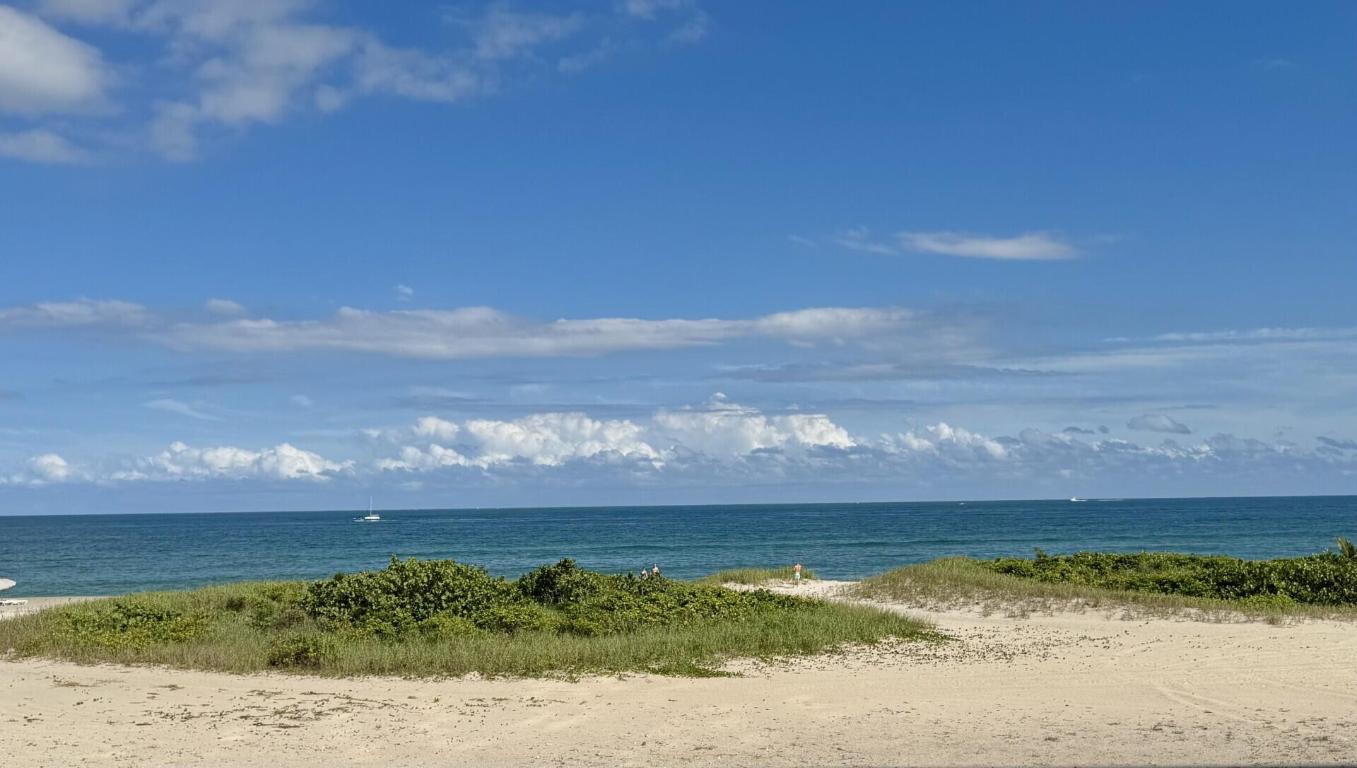 1012 N Ocean Boulevard 202